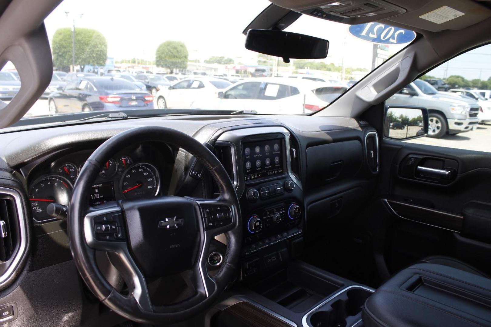 2021 Black Chevrolet Silverado 1500 4WD Crew Cab Short Bed RST (3GCUYEED3MG) , located at 2401 E Main St., Grand Prairie, TX, 75050, (972) 262-4440, 32.748981, -96.969643 - Photo#12