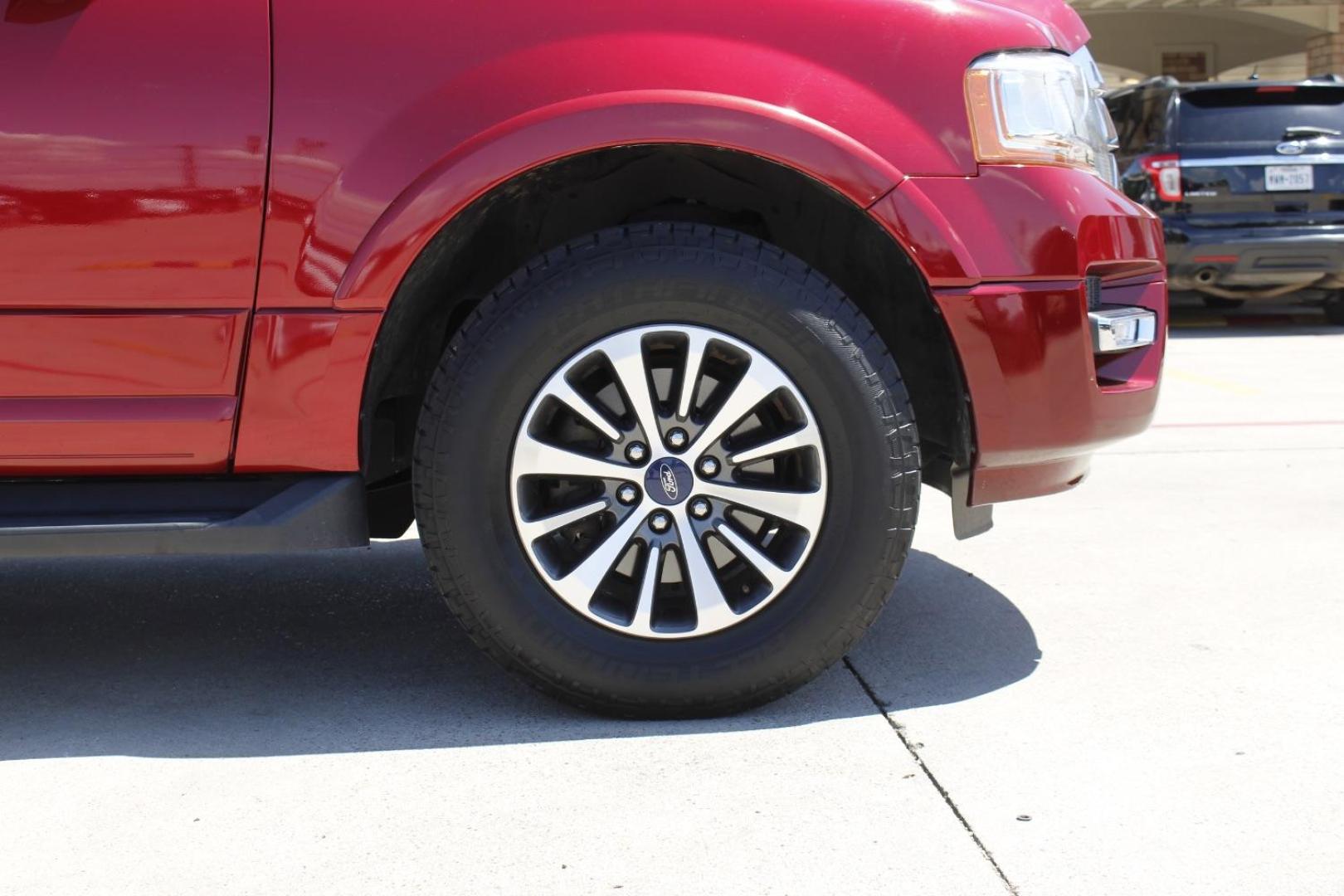 2015 Red Ford Expedition XLT (1FMJU1HT7FE) with an EcoBoost 3.5L V-6 gasoline direct injection engine, located at 2401 E Main St., Grand Prairie, TX, 75050, (972) 262-4440, 32.748981, -96.969643 - Photo#10