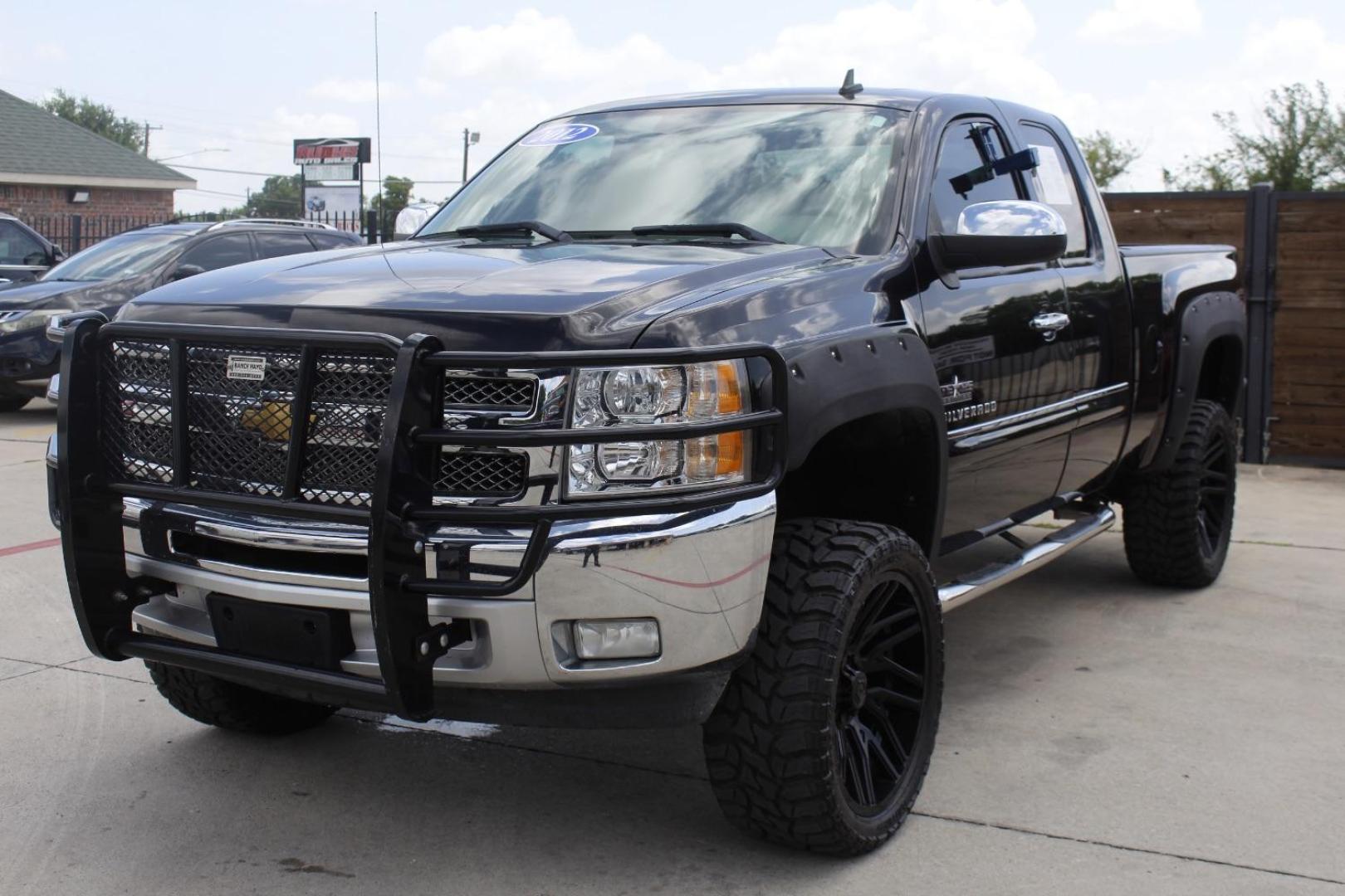 2012 Black Chevrolet Silverado 1500 LT Ext. Cab Long Box 2WD (1GCRCSE08CZ) with an 5.3L V8 OHV 16V FFV engine, 6-Speed Automatic transmission, located at 2401 E Main St., Grand Prairie, TX, 75050, (972) 262-4440, 32.748981, -96.969643 - Photo#1