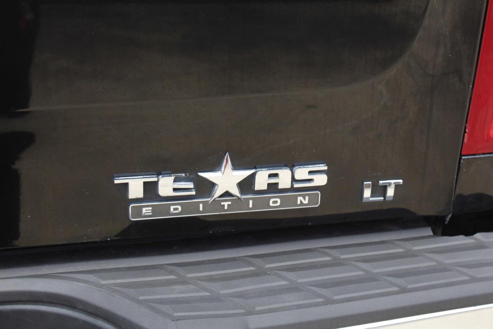 2012 Black Chevrolet Silverado 1500 LT Ext. Cab Long Box 2WD (1GCRCSE08CZ) with an 5.3L V8 OHV 16V FFV engine, 6-Speed Automatic transmission, located at 2401 E Main St., Grand Prairie, TX, 75050, (972) 262-4440, 32.748981, -96.969643 - Photo#9