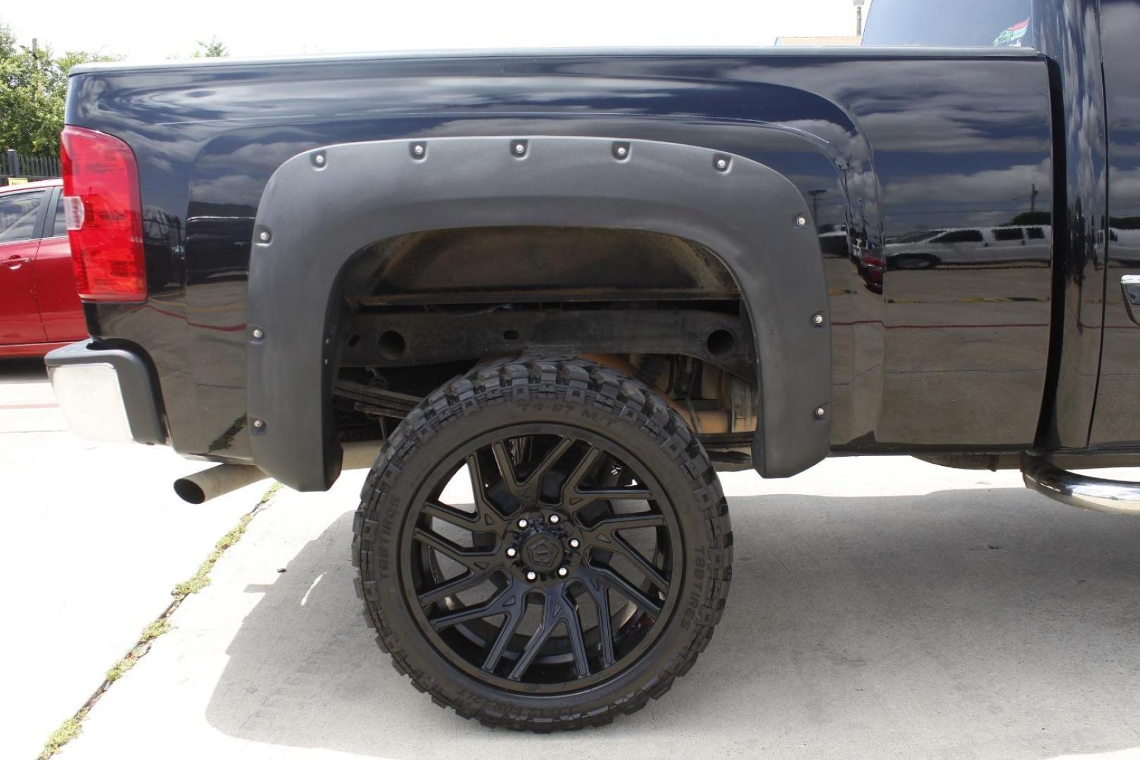 2012 Black Chevrolet Silverado 1500 LT Ext. Cab Long Box 2WD (1GCRCSE08CZ) with an 5.3L V8 OHV 16V FFV engine, 6-Speed Automatic transmission, located at 2401 E Main St., Grand Prairie, TX, 75050, (972) 262-4440, 32.748981, -96.969643 - Photo#12