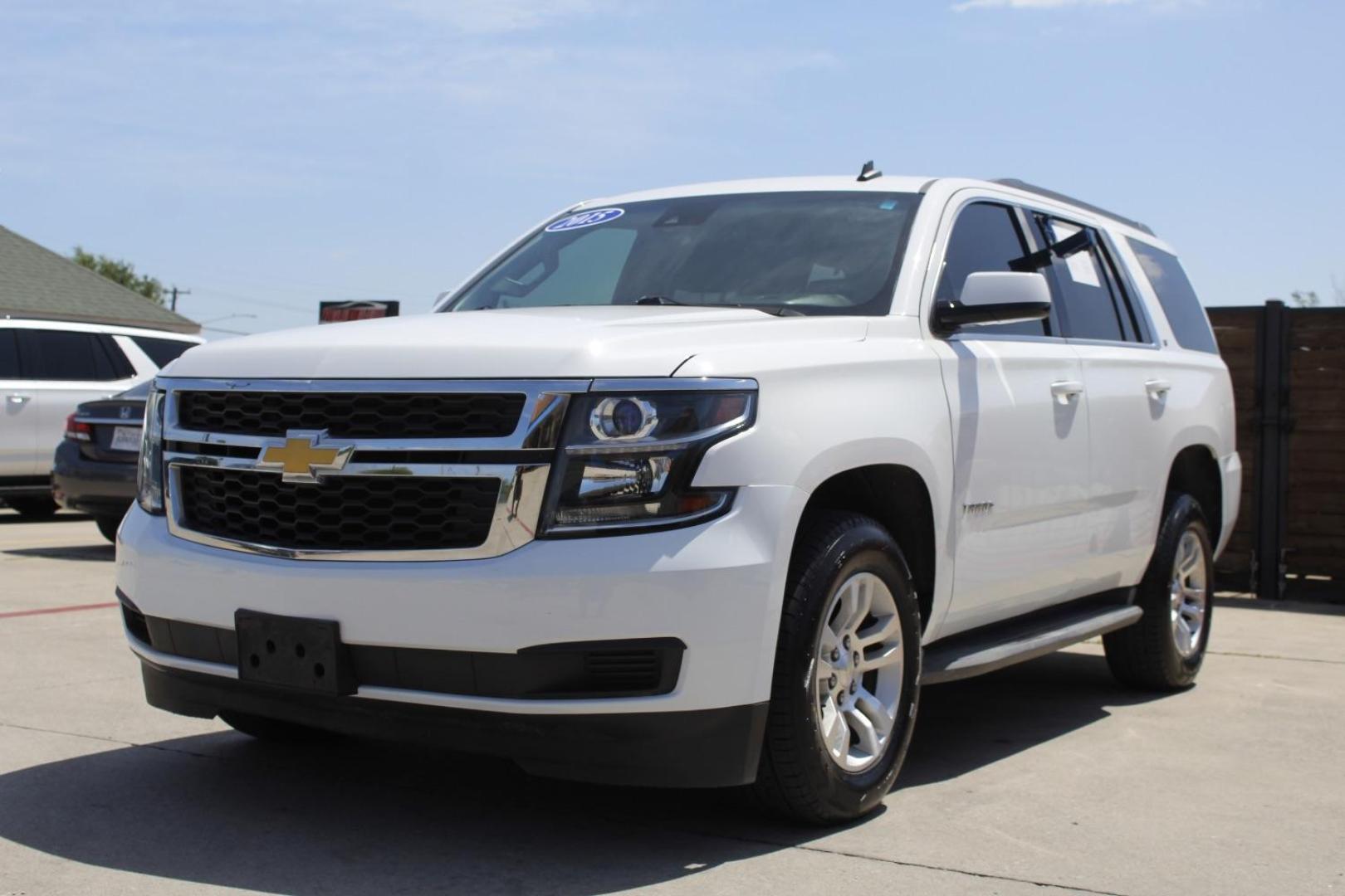 2015 White Chevrolet Tahoe LT (1GNSCBKC0FR) with an EcoTec3 5.3L V-8 gasoline direct injection engine, located at 2401 E Main St., Grand Prairie, TX, 75050, (972) 262-4440, 32.748981, -96.969643 - Photo#1
