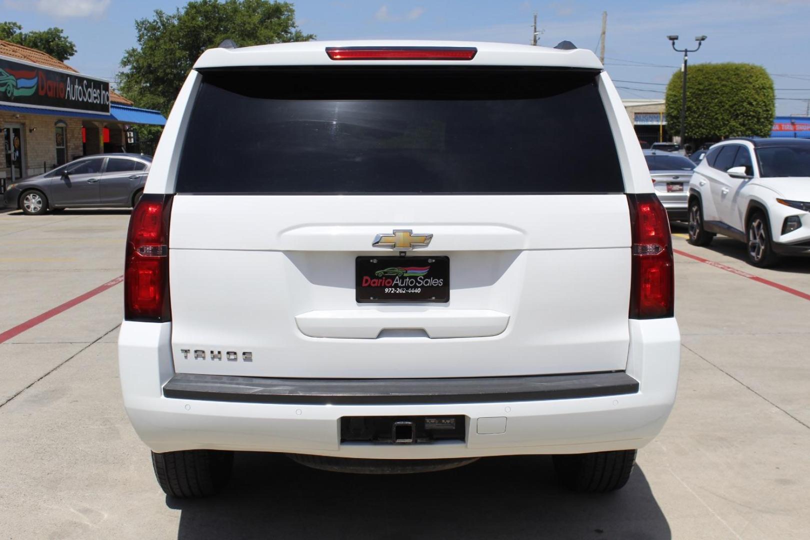 2015 White Chevrolet Tahoe LT (1GNSCBKC0FR) with an EcoTec3 5.3L V-8 gasoline direct injection engine, located at 2401 E Main St., Grand Prairie, TX, 75050, (972) 262-4440, 32.748981, -96.969643 - Photo#6