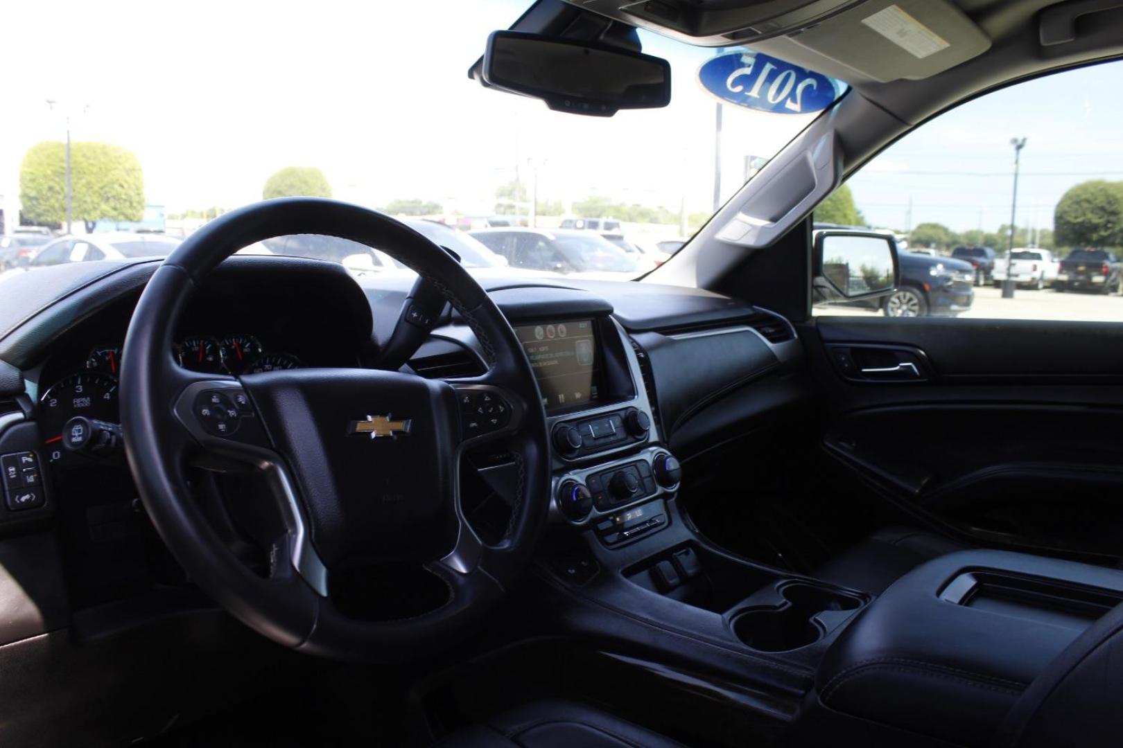 2015 White Chevrolet Tahoe LT (1GNSCBKC0FR) with an EcoTec3 5.3L V-8 gasoline direct injection engine, located at 2401 E Main St., Grand Prairie, TX, 75050, (972) 262-4440, 32.748981, -96.969643 - Photo#11