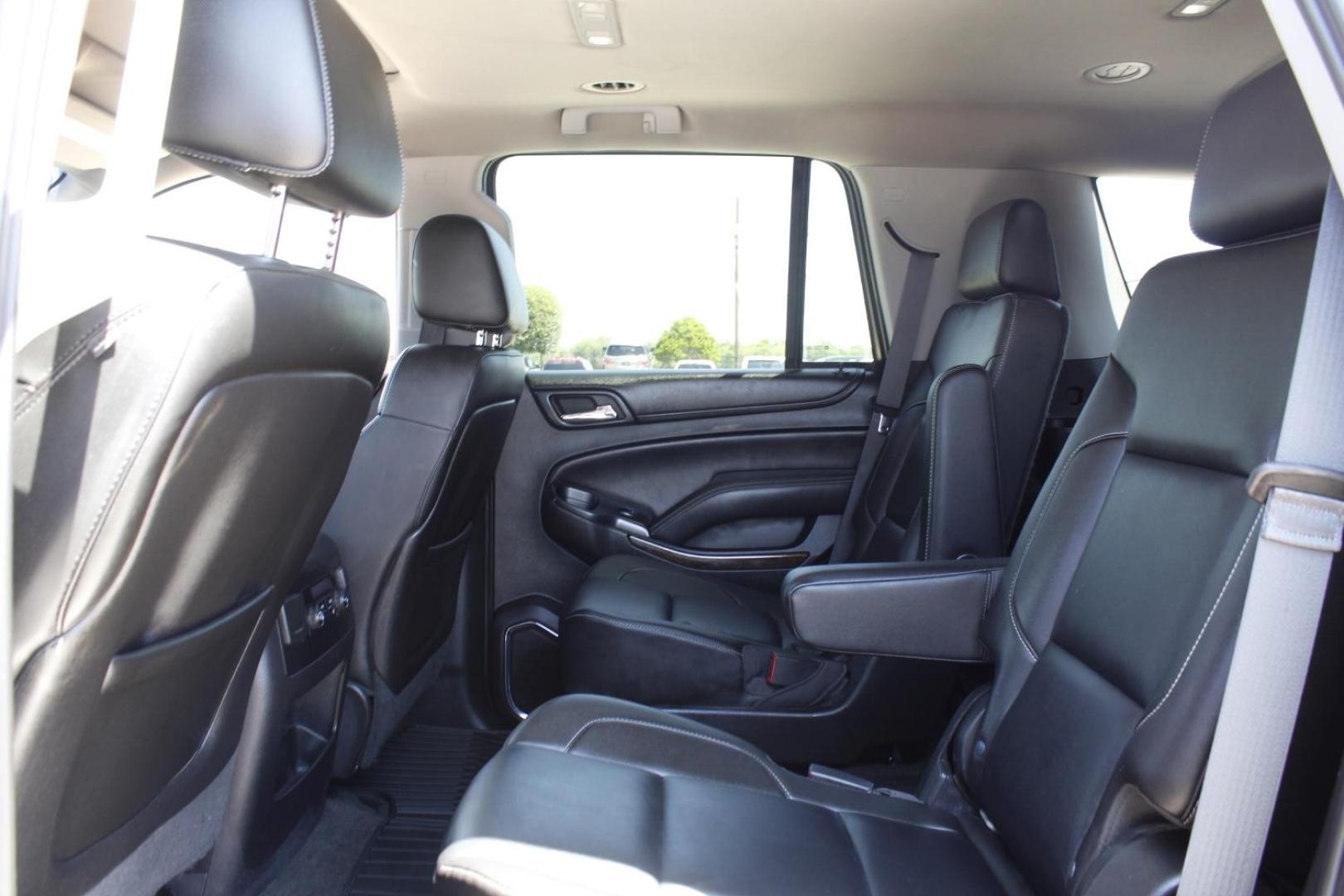 2015 Red Chevrolet Tahoe LT (1GNSCBKC9FR) with an EcoTec3 5.3L V-8 gasoline direct injection engine, located at 2401 E Main St., Grand Prairie, TX, 75050, (972) 262-4440, 32.748981, -96.969643 - Photo#12