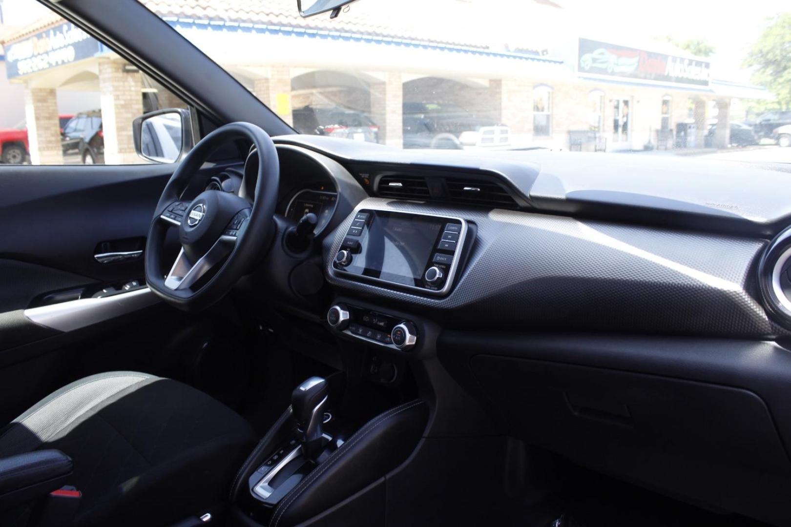 2020 White Nissan Kicks SV Xtronic CVT (3N1CP5CV3LL) with an 1.6L I-4 DOHC engine, located at 2401 E Main St., Grand Prairie, TX, 75050, (972) 262-4440, 32.748981, -96.969643 - Photo#14