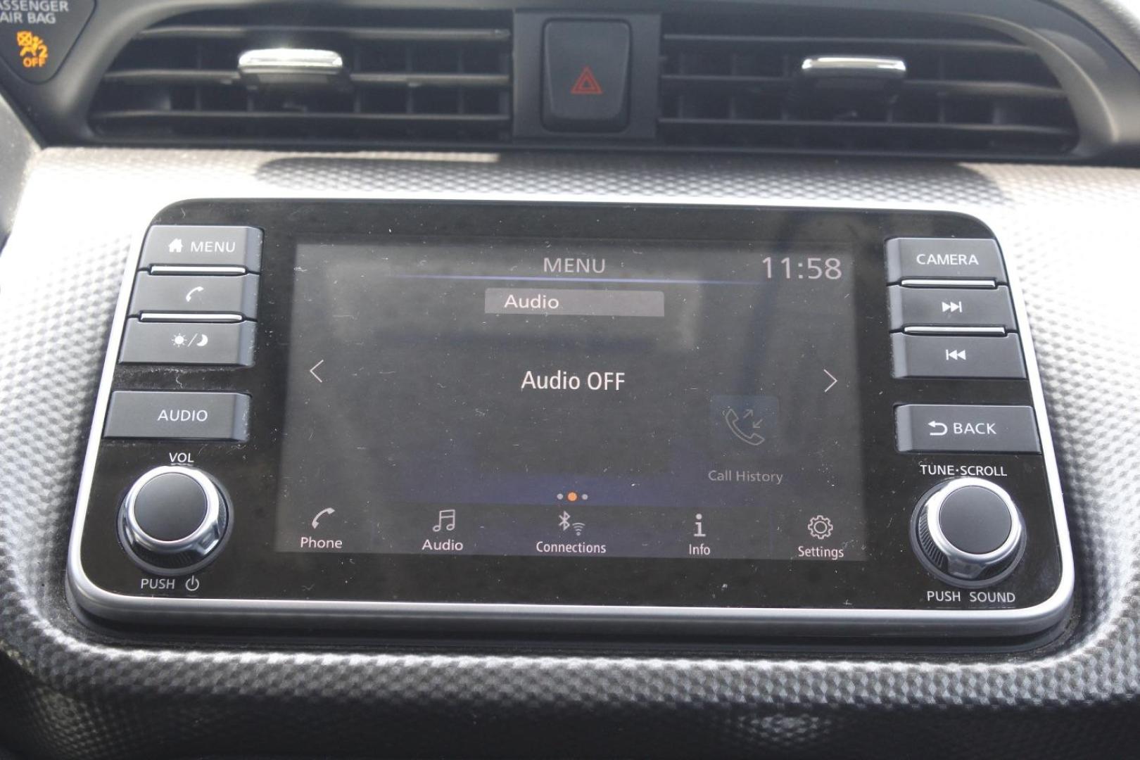 2020 White Nissan Kicks SV Xtronic CVT (3N1CP5CV3LL) with an 1.6L I-4 DOHC engine, located at 2401 E Main St., Grand Prairie, TX, 75050, (972) 262-4440, 32.748981, -96.969643 - Photo#16