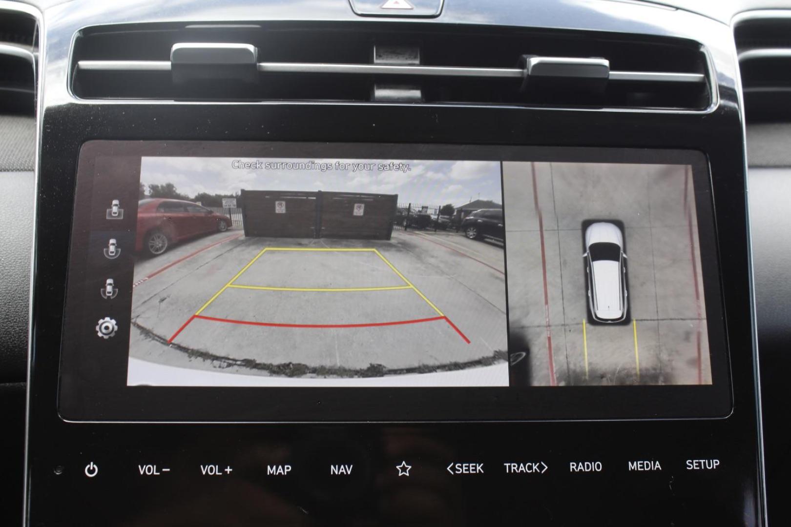 2022 White Hyundai Tucson Limited (5NMJE3AE5NH) with an Smartstream 2.5L I-4 port/direct injection engine, located at 2401 E Main St., Grand Prairie, TX, 75050, (972) 262-4440, 32.748981, -96.969643 - Photo#15