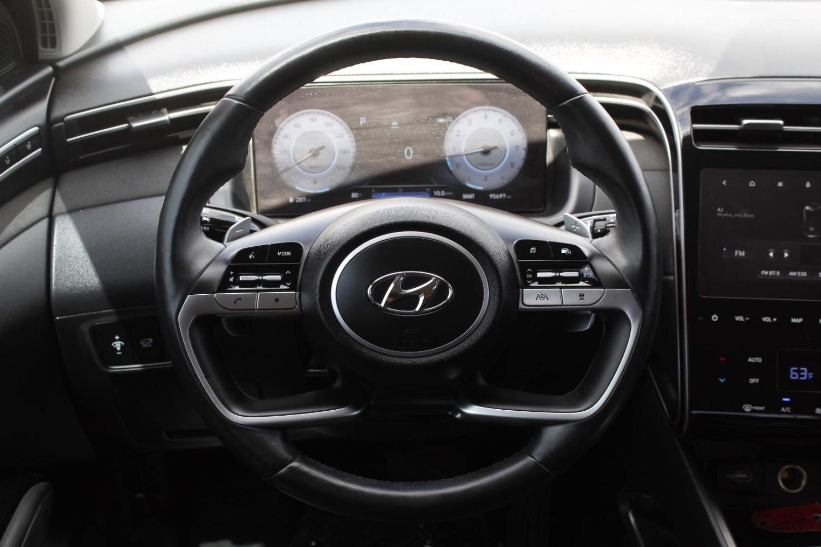2022 White Hyundai Tucson Limited (5NMJE3AE5NH) with an Smartstream 2.5L I-4 port/direct injection engine, located at 2401 E Main St., Grand Prairie, TX, 75050, (972) 262-4440, 32.748981, -96.969643 - Photo#20