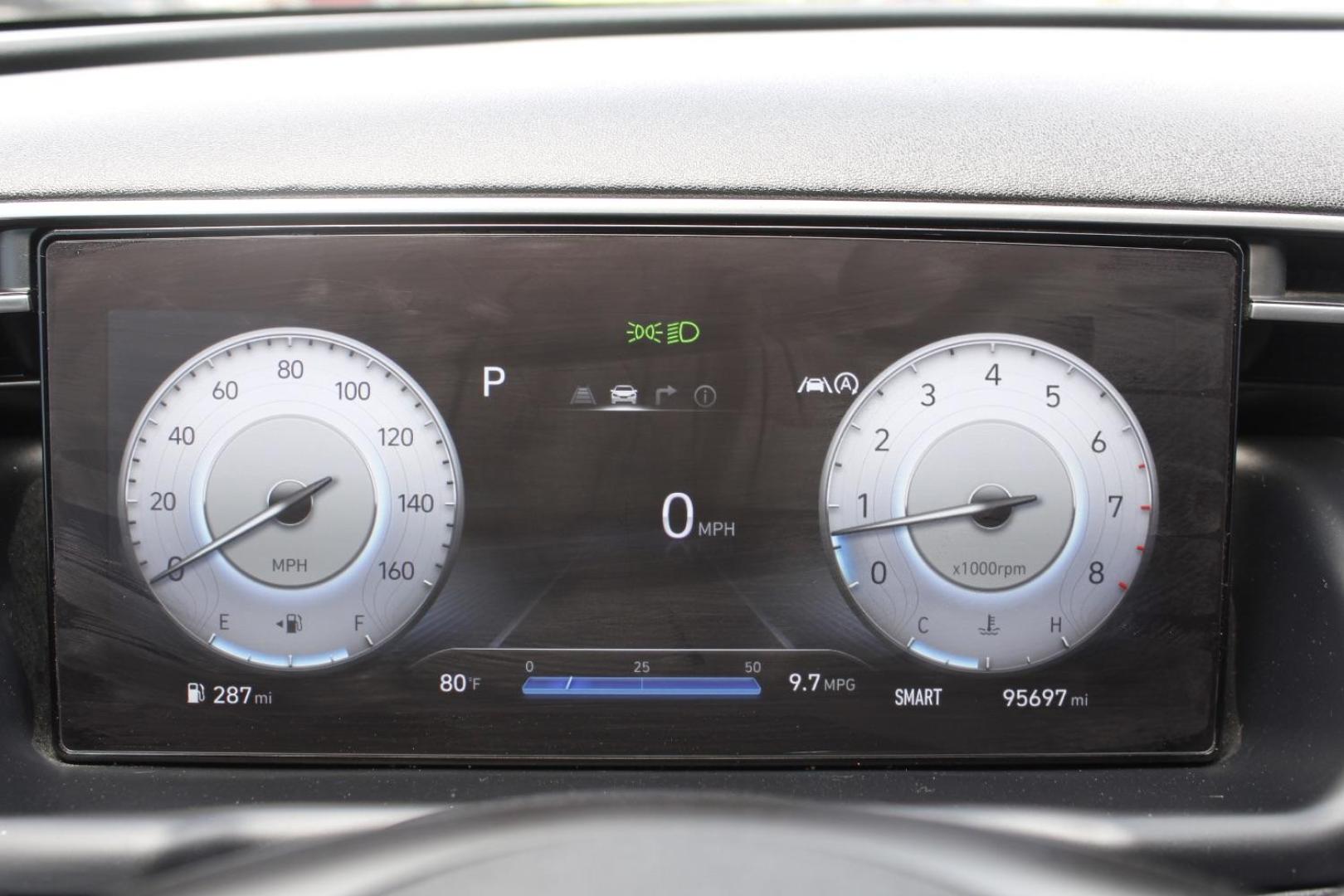 2022 White Hyundai Tucson Limited (5NMJE3AE5NH) with an Smartstream 2.5L I-4 port/direct injection engine, located at 2401 E Main St., Grand Prairie, TX, 75050, (972) 262-4440, 32.748981, -96.969643 - Photo#21