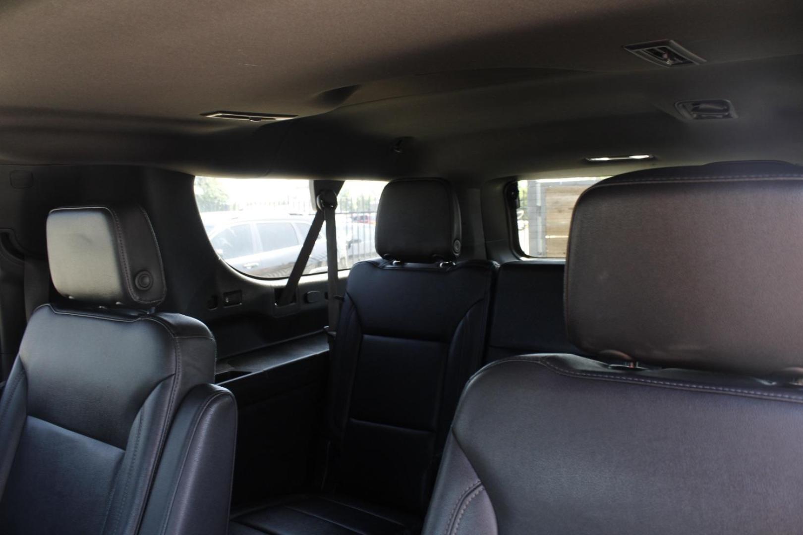 2021 Red Chevrolet Suburban 4WD Z71 (1GNSKDKD5MR) with an EcoTec3 5.3L V-8 gasoline direct injection engine, located at 2401 E Main St., Grand Prairie, TX, 75050, (972) 262-4440, 32.748981, -96.969643 - Photo#13