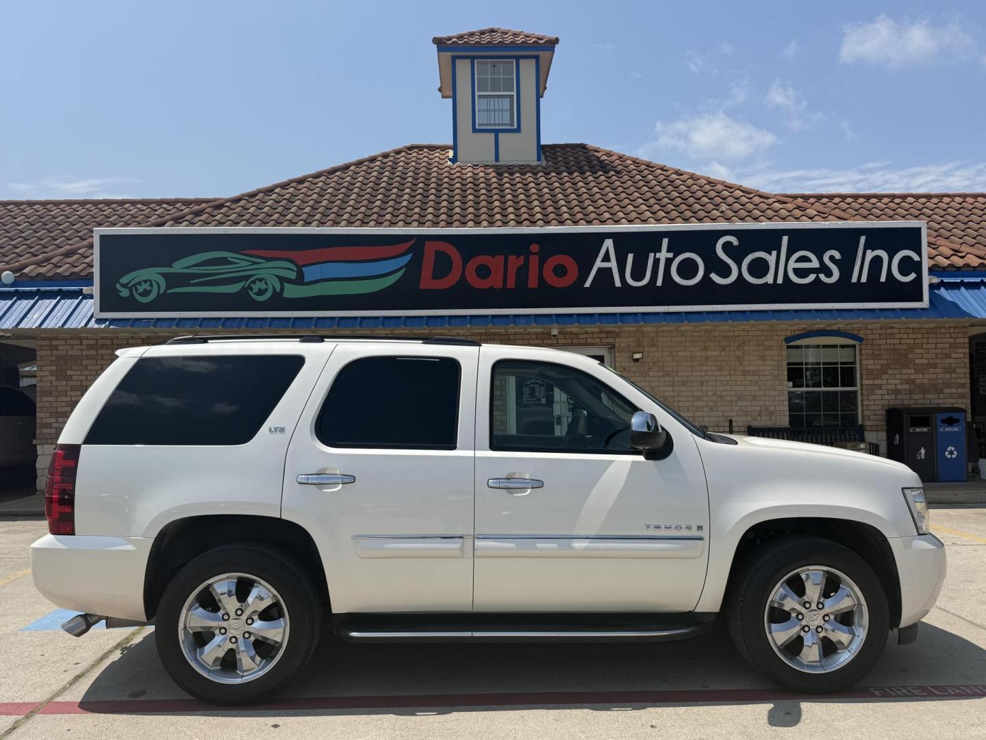 2008 White Chevrolet Tahoe (1GNFC13028R) , located at 2401 E Main St., Grand Prairie, TX, 75050, (972) 262-4440, 32.748981, -96.969643 - Photo#2
