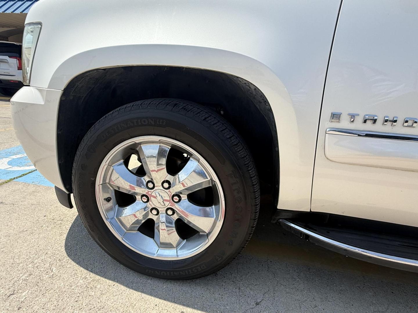 2008 White Chevrolet Tahoe (1GNFC13028R) , located at 2401 E Main St., Grand Prairie, TX, 75050, (972) 262-4440, 32.748981, -96.969643 - Photo#14