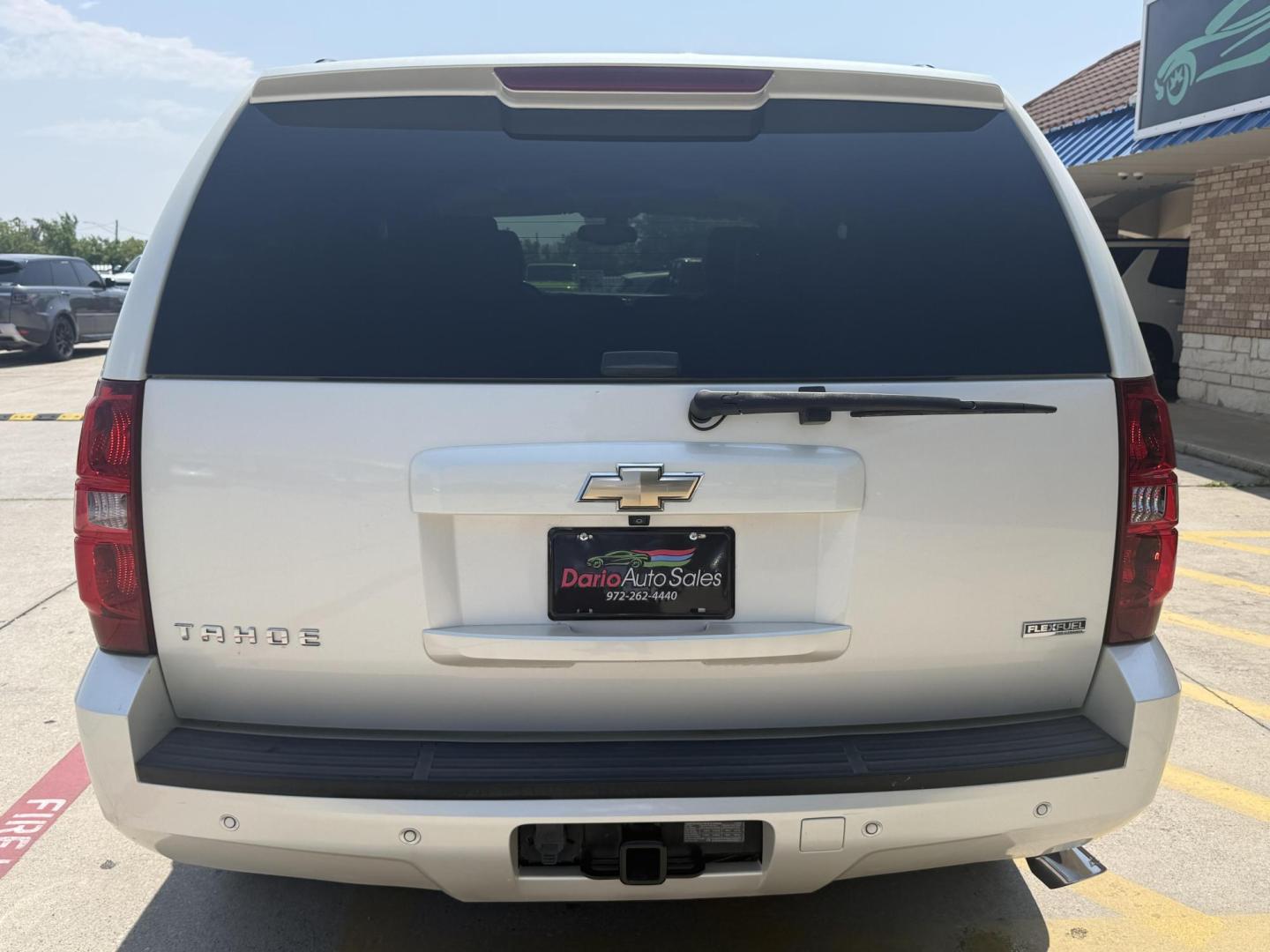 2008 White Chevrolet Tahoe (1GNFC13028R) , located at 2401 E Main St., Grand Prairie, TX, 75050, (972) 262-4440, 32.748981, -96.969643 - Photo#29