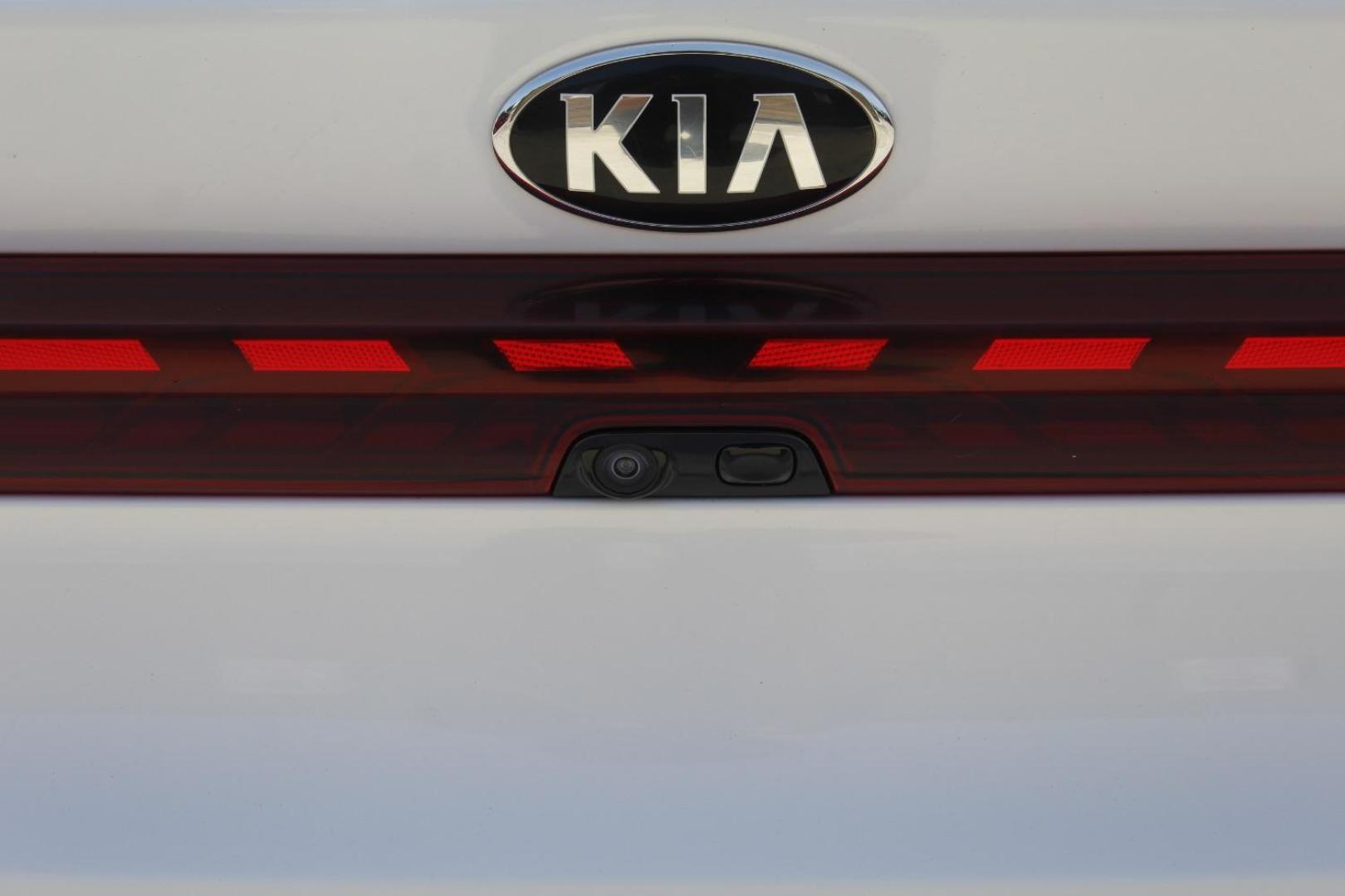 2021 White Kia K5 LXS (5XXG14J23MG) with an Gamma-II 1.6L I-4 gasoline direct injection engine, located at 2401 E Main St., Grand Prairie, TX, 75050, (972) 262-4440, 32.748981, -96.969643 - Photo#7