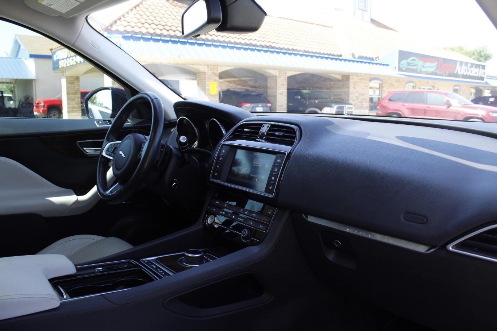 2018 Red Jaguar F-PACE 25t Prestige (SADCK2FX3JA) with an Ingenium 2L I-4 gasoline direct injection engine, located at 2401 E Main St., Grand Prairie, TX, 75050, (972) 262-4440, 32.748981, -96.969643 - Photo#14