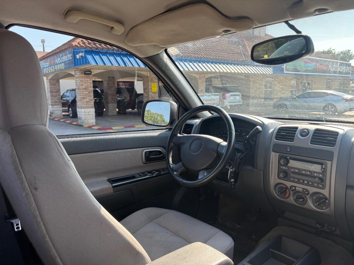 2004 White Chevrolet Colorado LS (1GCDS136348) with an Vortec 3.5L I-5 DOHC engine, located at 2401 E Main St., Grand Prairie, TX, 75050, (972) 262-4440, 32.748981, -96.969643 - Photo#12