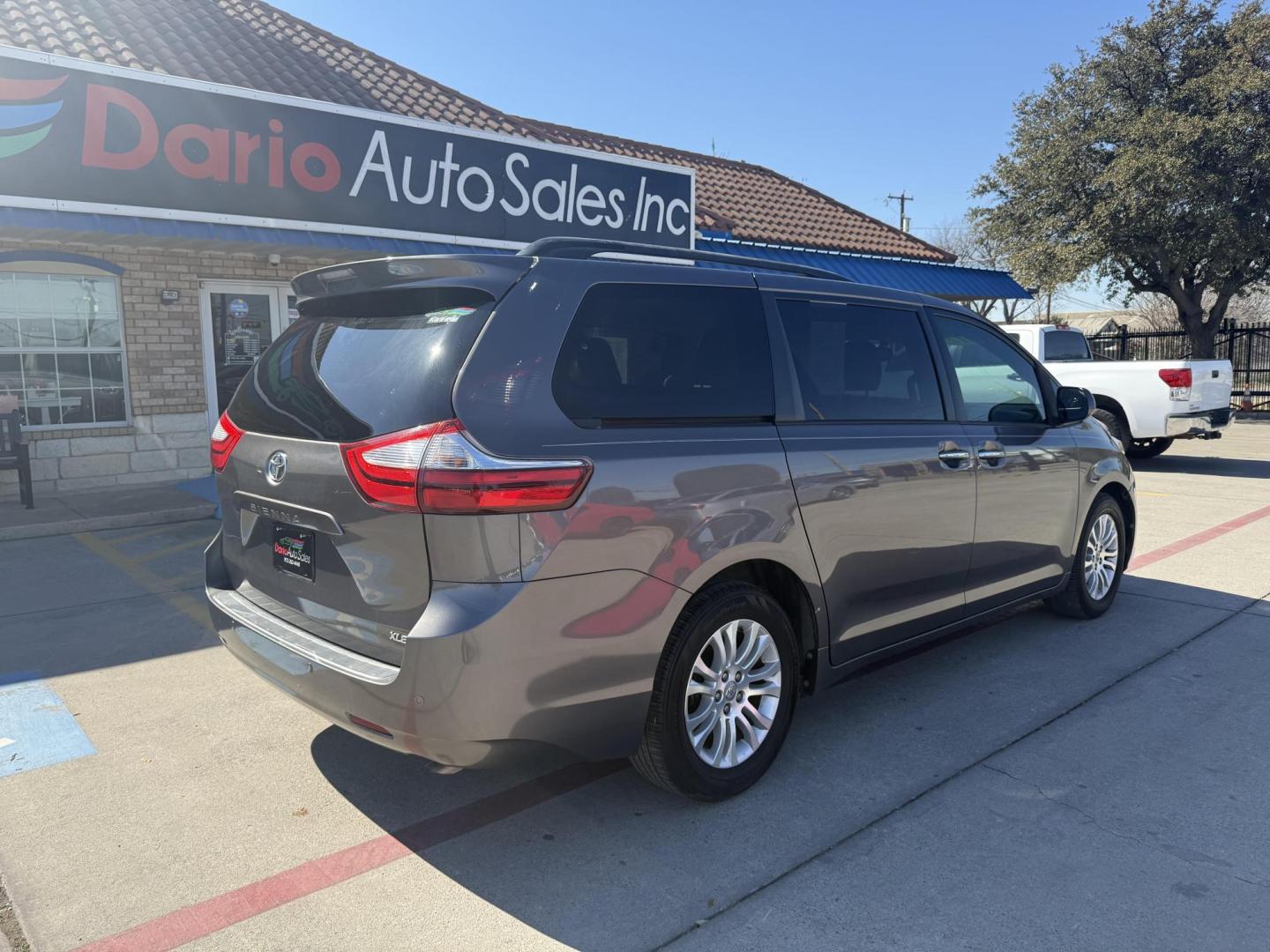 2017 Gray Toyota Sienna (5TDYZ3DC3HS) with an 3.5L V6 EFI DOHC 24V engine, located at 2401 E Main St., Grand Prairie, TX, 75050, (972) 262-4440, 32.748981, -96.969643 - Photo#15