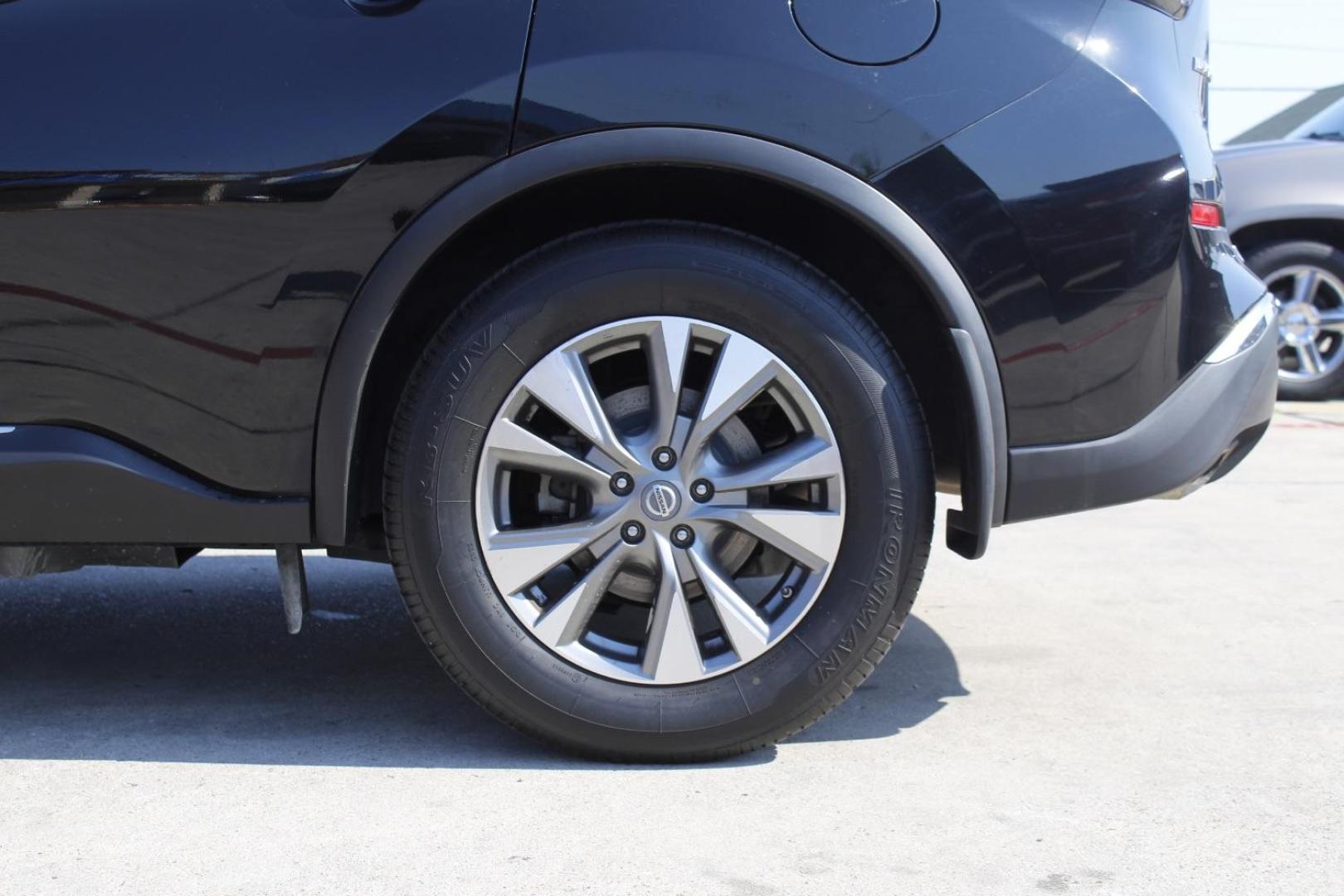 2018 Black Nissan Murano S (5N1AZ2MG6JN) with an 3.5L V-6 DOHC engine, located at 2401 E Main St., Grand Prairie, TX, 75050, (972) 262-4440, 32.748981, -96.969643 - Photo#4