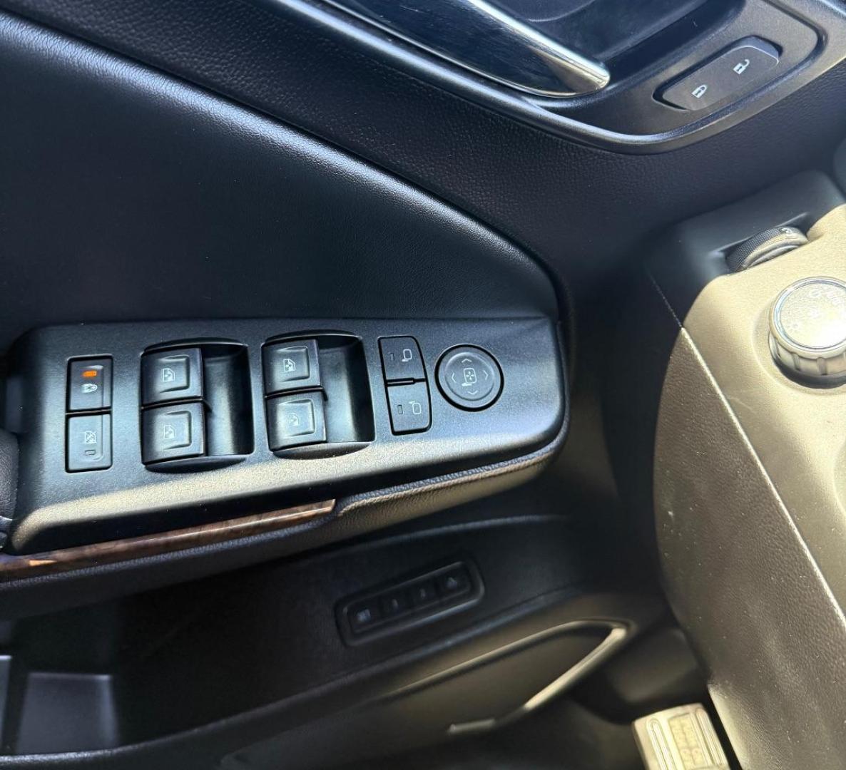 2016 Black Chevrolet Tahoe LT (1GNSKBKCXGR) with an EcoTec3 5.3L V-8 gasoline direct injection engine, located at 2401 E Main St., Grand Prairie, TX, 75050, (972) 262-4440, 32.748981, -96.969643 - Photo#10