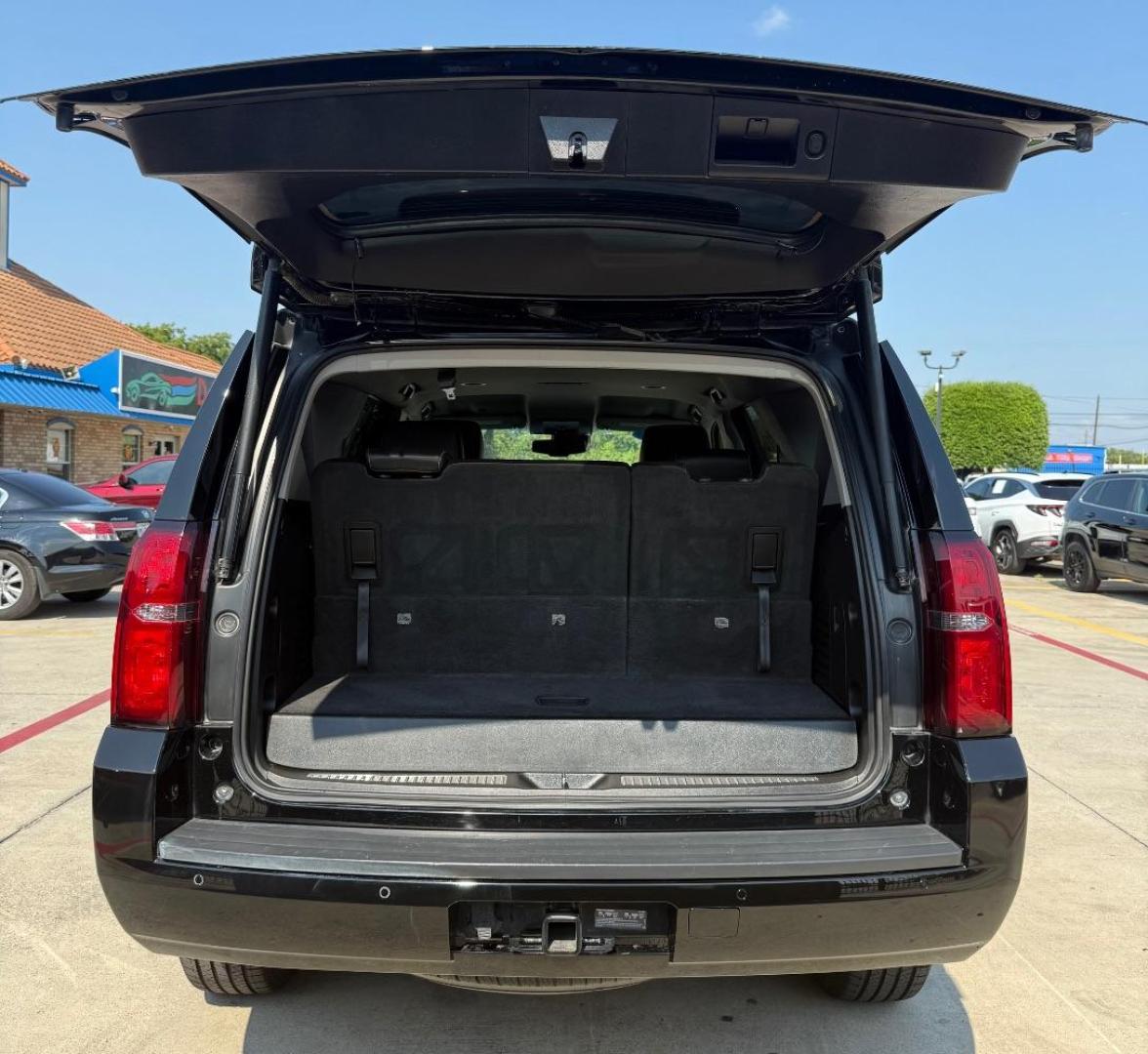 2016 Black Chevrolet Tahoe LT (1GNSKBKCXGR) with an EcoTec3 5.3L V-8 gasoline direct injection engine, located at 2401 E Main St., Grand Prairie, TX, 75050, (972) 262-4440, 32.748981, -96.969643 - Photo#21