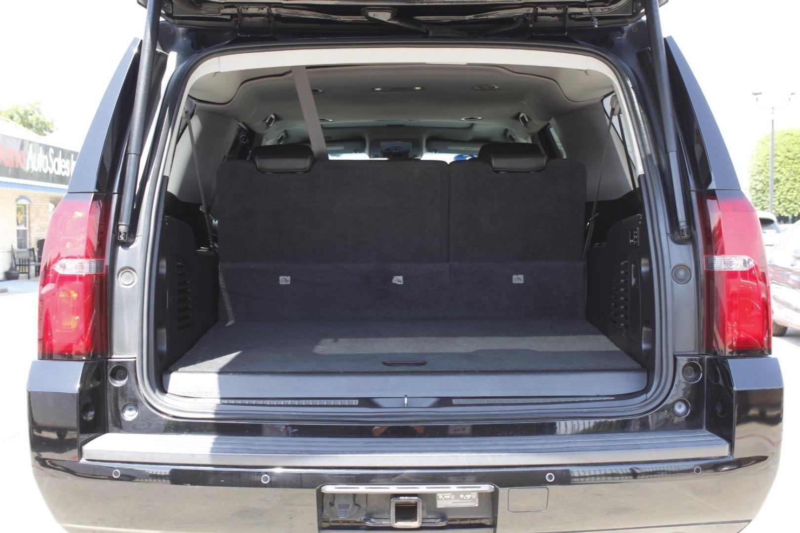 2015 Black Chevrolet Suburban 1500 LT (1GNSCJKC5FR) with an EcoTec3 5.3L V-8 gasoline direct injection engine, located at 2401 E Main St., Grand Prairie, TX, 75050, (972) 262-4440, 32.748981, -96.969643 - Photo#7