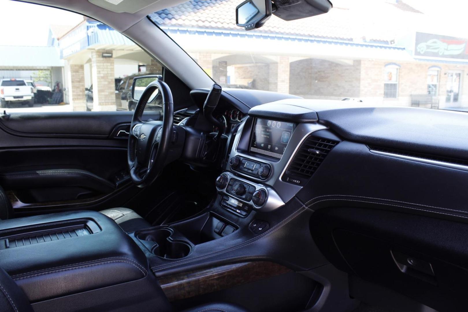 2015 Black Chevrolet Suburban 1500 LT (1GNSCJKC5FR) with an EcoTec3 5.3L V-8 gasoline direct injection engine, located at 2401 E Main St., Grand Prairie, TX, 75050, (972) 262-4440, 32.748981, -96.969643 - Photo#16
