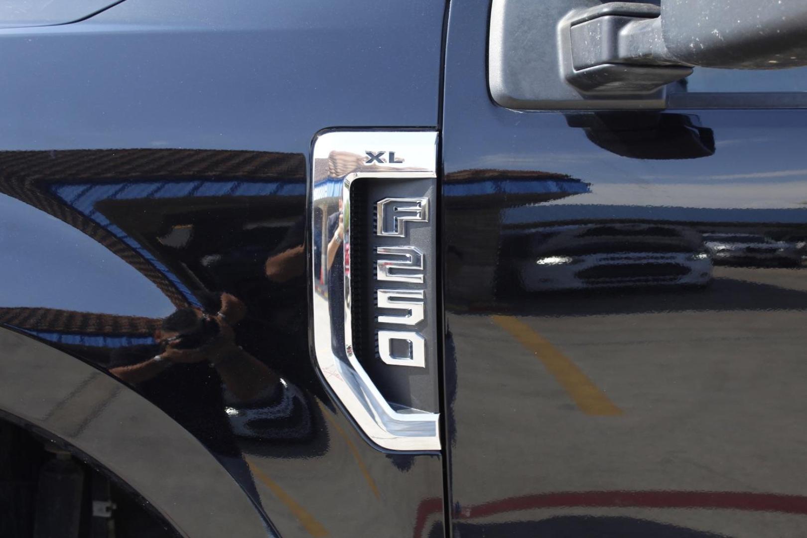 2017 Black Ford F-250 XL (1FT7W2B67HE) , located at 2401 E Main St., Grand Prairie, TX, 75050, (972) 262-4440, 32.748981, -96.969643 - Photo#5