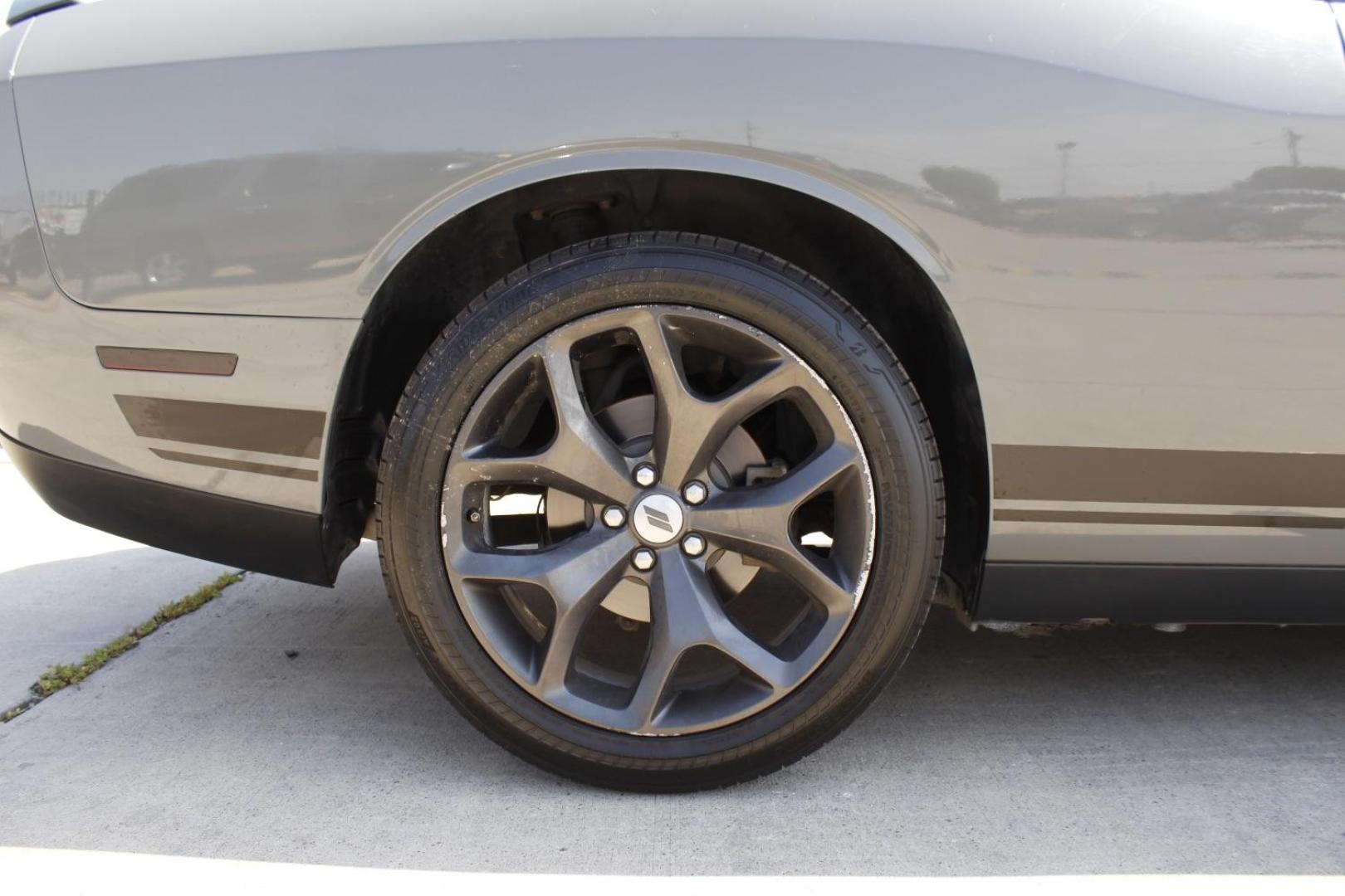 2017 Gray Dodge Challenger SXT (2C3CDZAGXHH) with an Pentastar 3.6L V-6 DOHC engine, located at 2401 E Main St., Grand Prairie, TX, 75050, (972) 262-4440, 32.748981, -96.969643 - Photo#7
