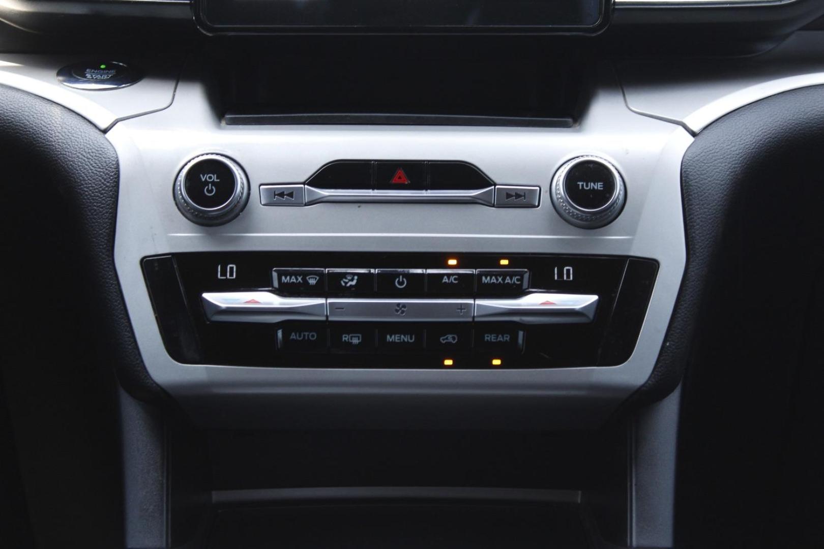 2020 White Ford Explorer XLT (1FMSK7DH4LG) with an EcoBoost 2.3L I-4 gasoline direct injection engine, located at 2401 E Main St., Grand Prairie, TX, 75050, (972) 262-4440, 32.748981, -96.969643 - Photo#20