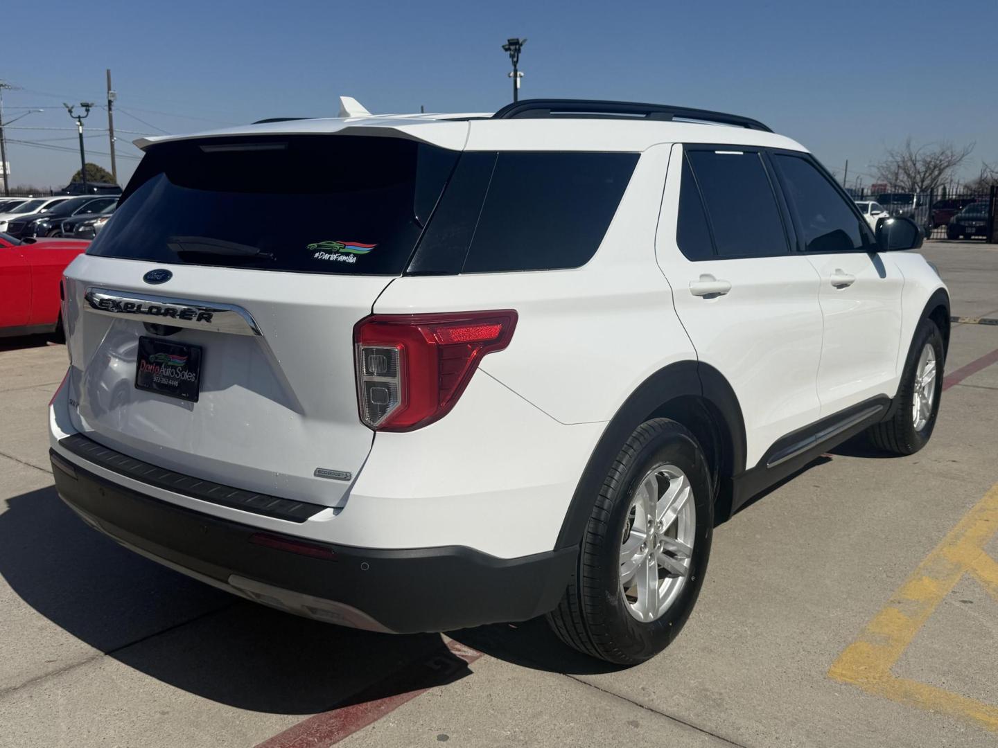 2020 White Ford Explorer (1FMSK7DH4LG) with an EcoBoost 2.3L I-4 gasoline direct injection engine, located at 2401 E Main St., Grand Prairie, TX, 75050, (972) 262-4440, 32.748981, -96.969643 - Photo#30