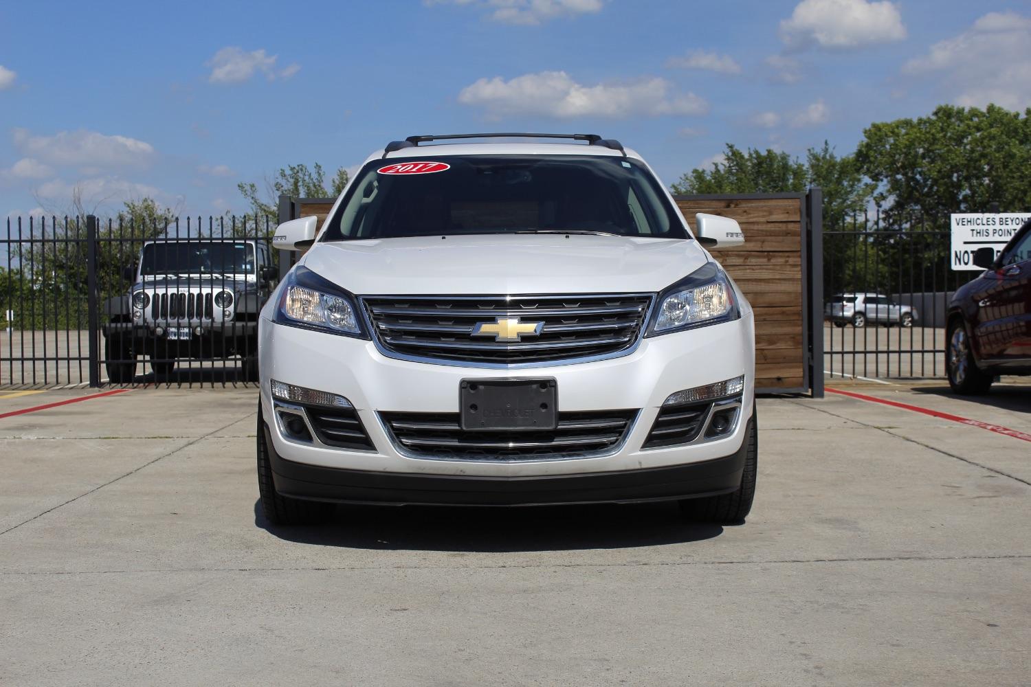 photo of 2017 Chevrolet Traverse Premier
