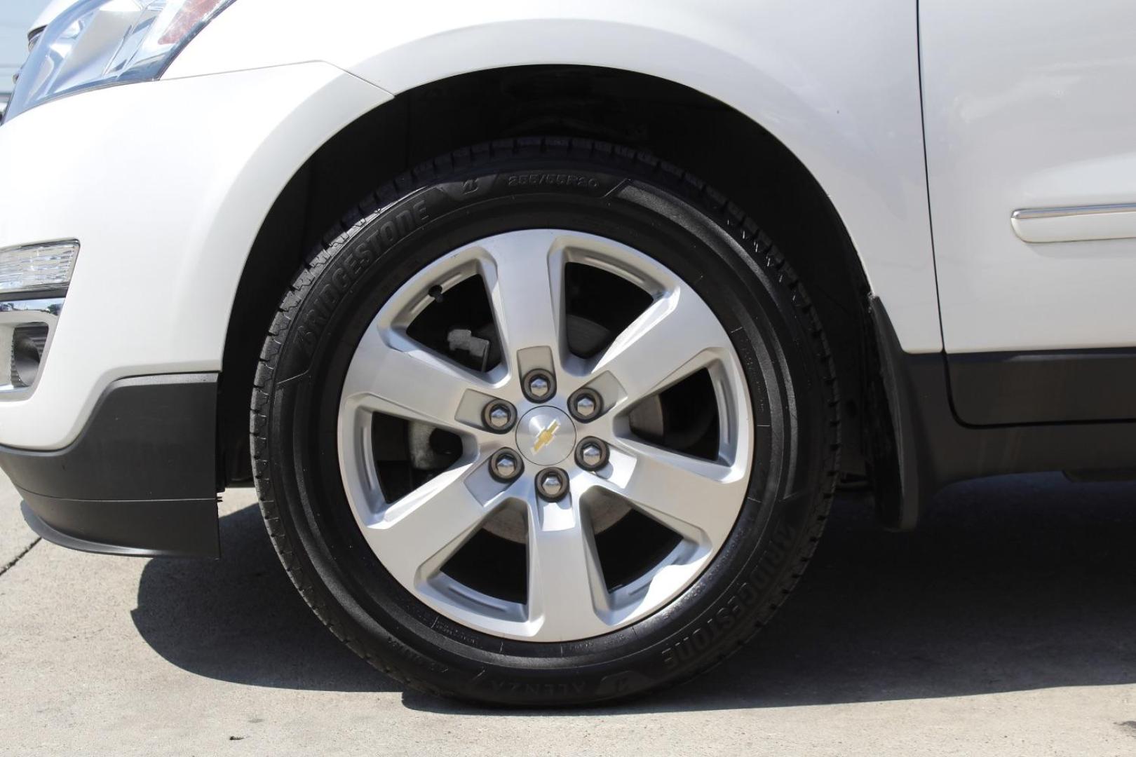 2017 White Chevrolet Traverse Premier (1GNKVJKD3HJ) with an 3.6L V-6 gasoline direct injection engine, located at 2401 E Main St., Grand Prairie, TX, 75050, (972) 262-4440, 32.748981, -96.969643 - Photo#3