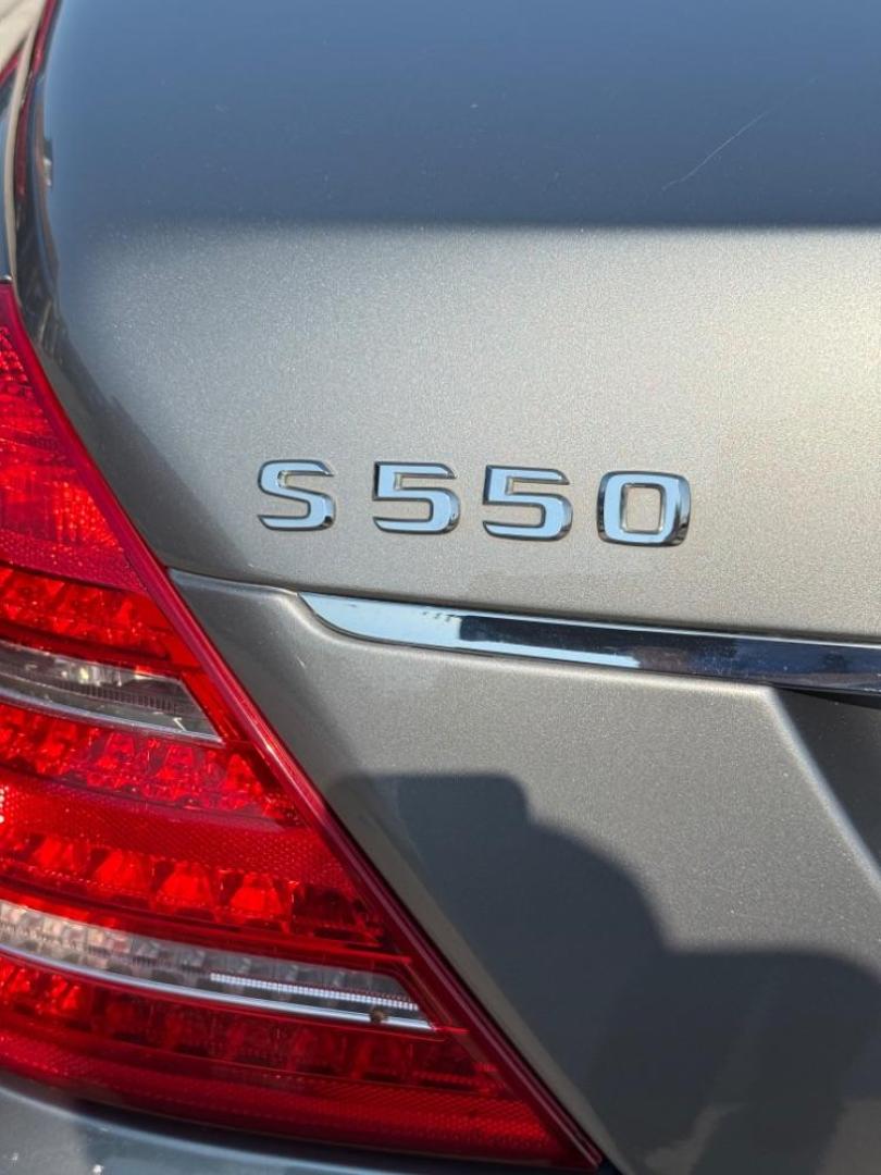 2013 Silver Mercedes-Benz S 550 S-CLASS (WDDNG7DB9DA) , located at 2401 E Main St., Grand Prairie, TX, 75050, (972) 262-4440, 32.748981, -96.969643 - Photo#5