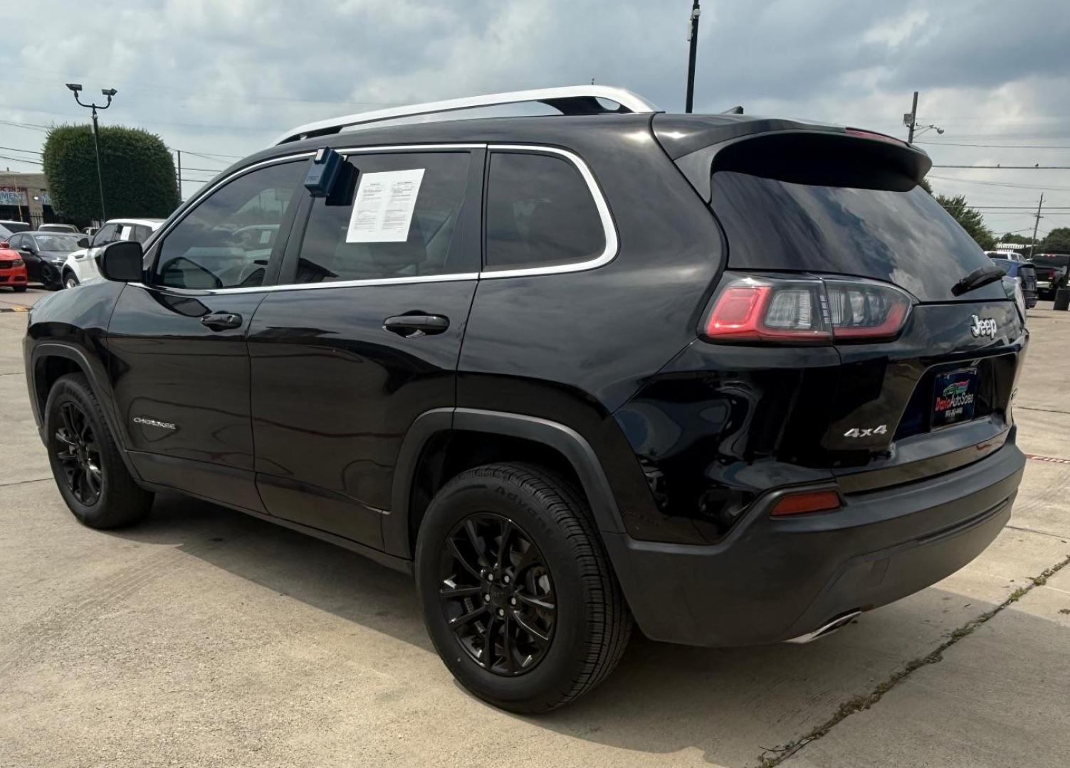 2019 Black Jeep Cherokee Latitude Plus 4x4 (1C4PJMLN7KD) , located at 2401 E Main St., Grand Prairie, TX, 75050, (972) 262-4440, 32.748981, -96.969643 - Photo#3