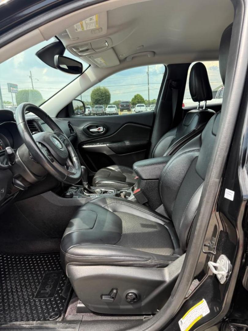 2019 Black Jeep Cherokee Latitude Plus 4x4 (1C4PJMLN7KD) , located at 2401 E Main St., Grand Prairie, TX, 75050, (972) 262-4440, 32.748981, -96.969643 - Photo#14