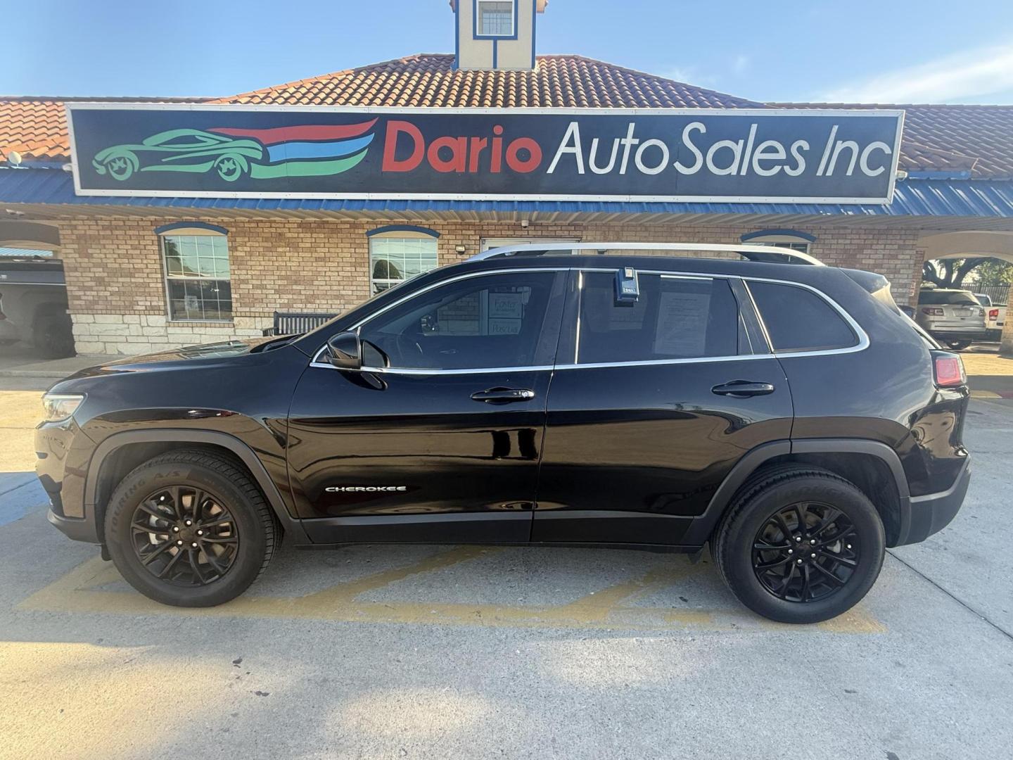 2019 Jeep Cherokee (1C4PJMLN7KD) , located at 2401 E Main St., Grand Prairie, TX, 75050, (972) 262-4440, 32.748981, -96.969643 - Photo#23