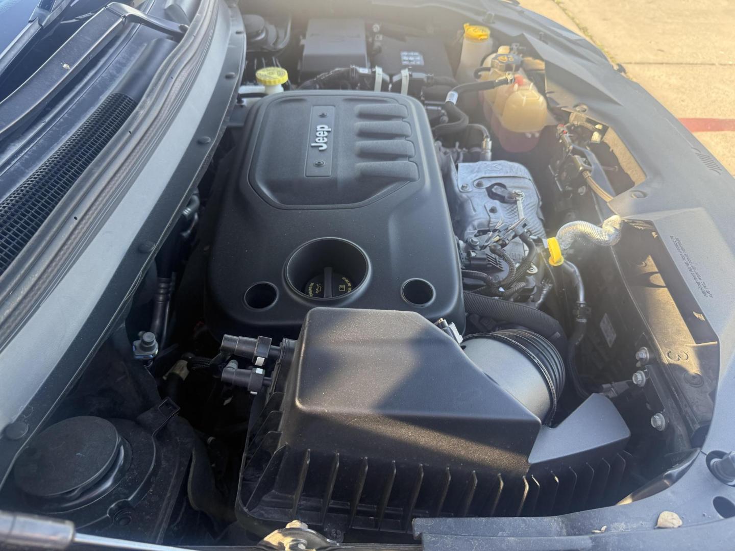2019 Jeep Cherokee (1C4PJMLN7KD) , located at 2401 E Main St., Grand Prairie, TX, 75050, (972) 262-4440, 32.748981, -96.969643 - Photo#11