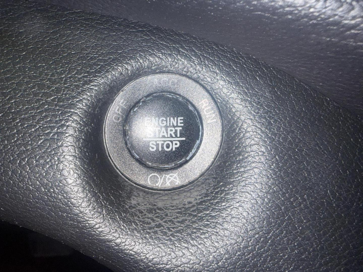 2019 Jeep Cherokee (1C4PJMLN7KD) , located at 2401 E Main St., Grand Prairie, TX, 75050, (972) 262-4440, 32.748981, -96.969643 - Photo#15