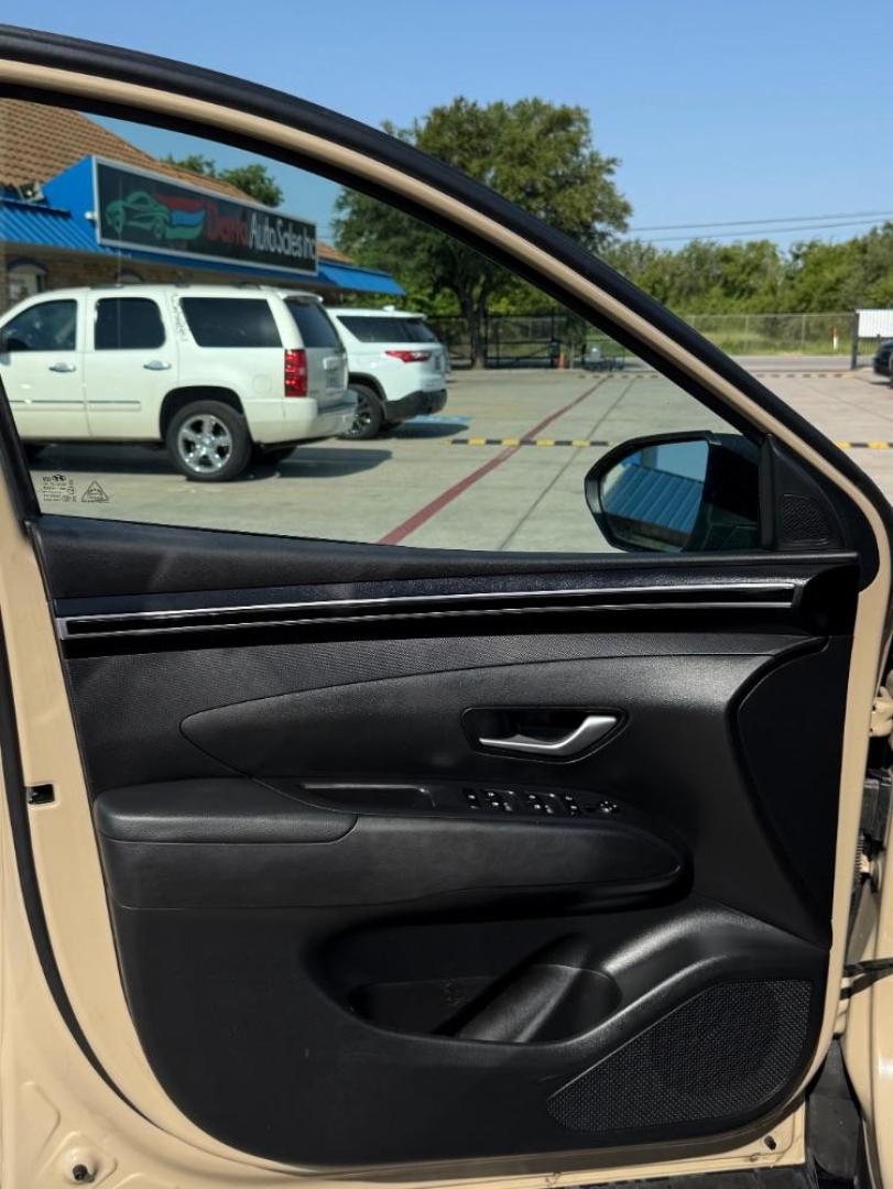 2023 Tan Hyundai Santa Cruz SEL (5NTJBDAE7PH) with an Smartstream 2.5L I-4 port/direct injection engine, located at 2401 E Main St., Grand Prairie, TX, 75050, (972) 262-4440, 32.748981, -96.969643 - Photo#8