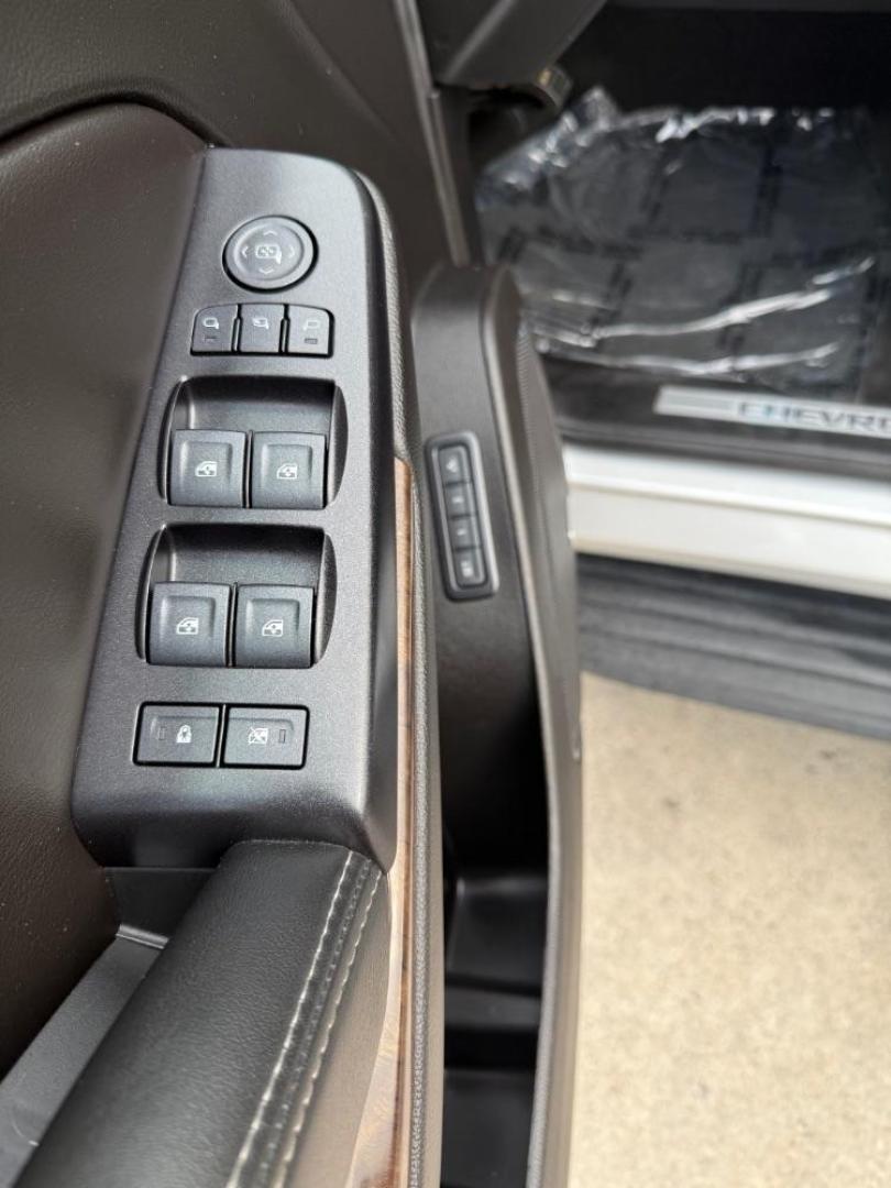 2018 Silver Chevrolet Suburban LT (1GNSCHKC3JR) with an EcoTec3 5.3L V-8 gasoline direct injection engine, located at 2401 E Main St., Grand Prairie, TX, 75050, (972) 262-4440, 32.748981, -96.969643 - Photo#13