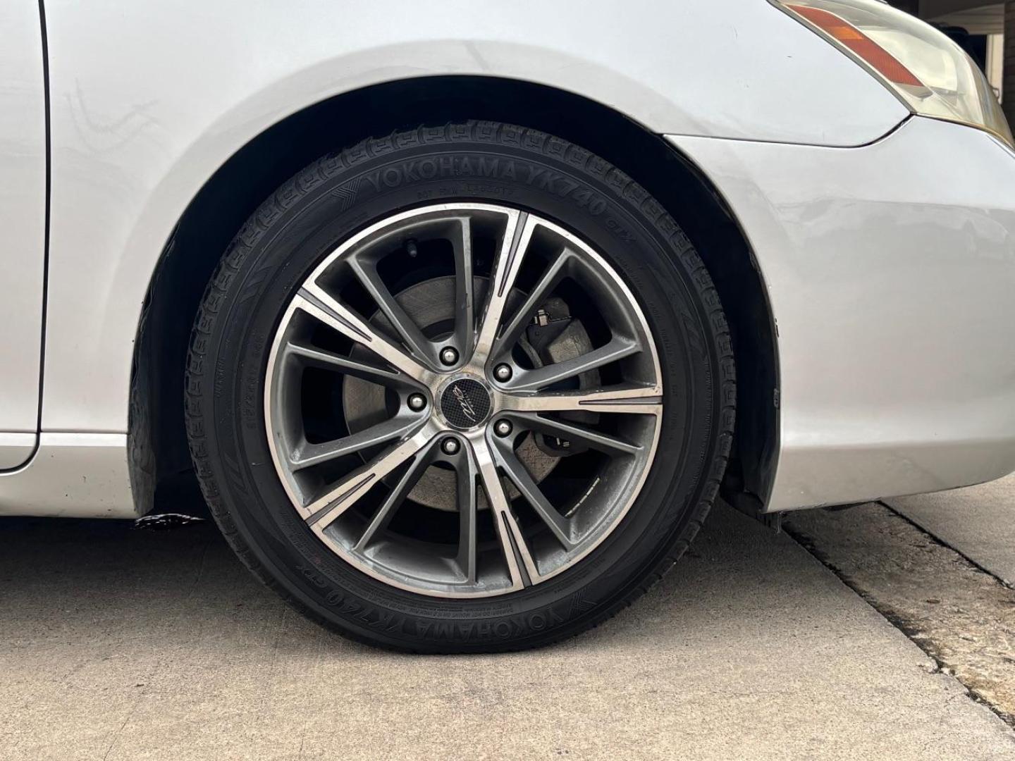 2007 Gray Lexus Es 350 (JTHBJ46G972) , located at 2401 E Main St., Grand Prairie, TX, 75050, (972) 262-4440, 32.748981, -96.969643 - Photo#2