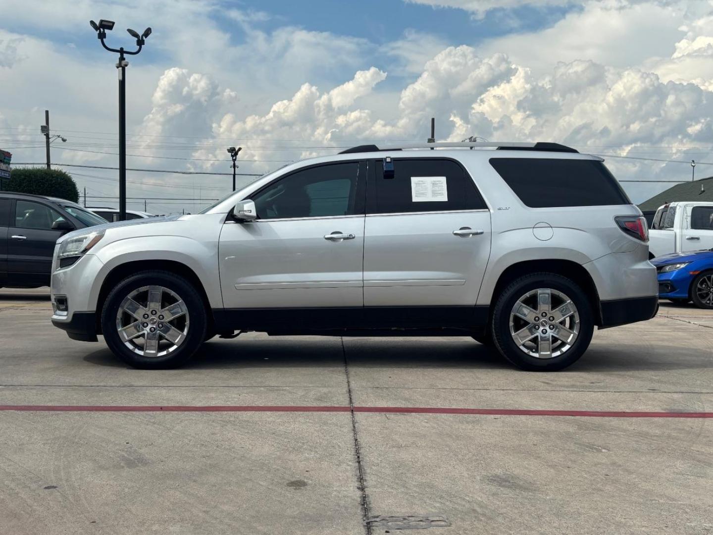 2017 Silver GMC Acadia Limited l (1GKKRSKD1HJ) , located at 2401 E Main St., Grand Prairie, TX, 75050, (972) 262-4440, 32.748981, -96.969643 - Photo#5