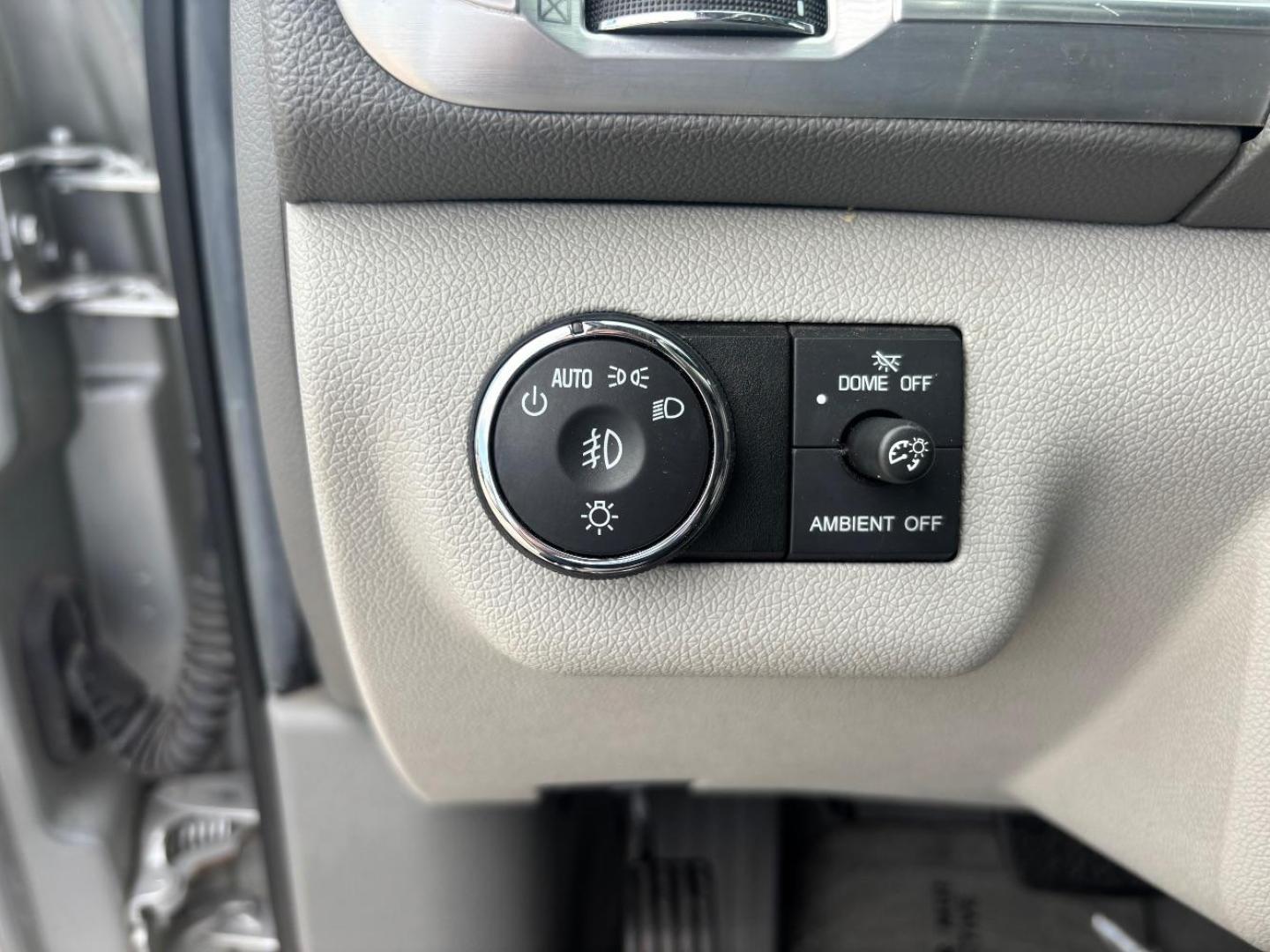 2017 Silver GMC Acadia Limited l (1GKKRSKD1HJ) , located at 2401 E Main St., Grand Prairie, TX, 75050, (972) 262-4440, 32.748981, -96.969643 - Photo#15