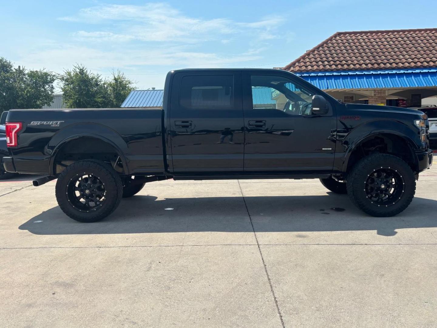 2016 Black Ford F-150 XL SuperCrew 6.5-ft. Bed 4WD (1FTFW1EG3GF) with an 3.5 V6 engine, 6-Speed Automatic transmission, located at 2401 E Main St., Grand Prairie, TX, 75050, (972) 262-4440, 32.748981, -96.969643 - Photo#8
