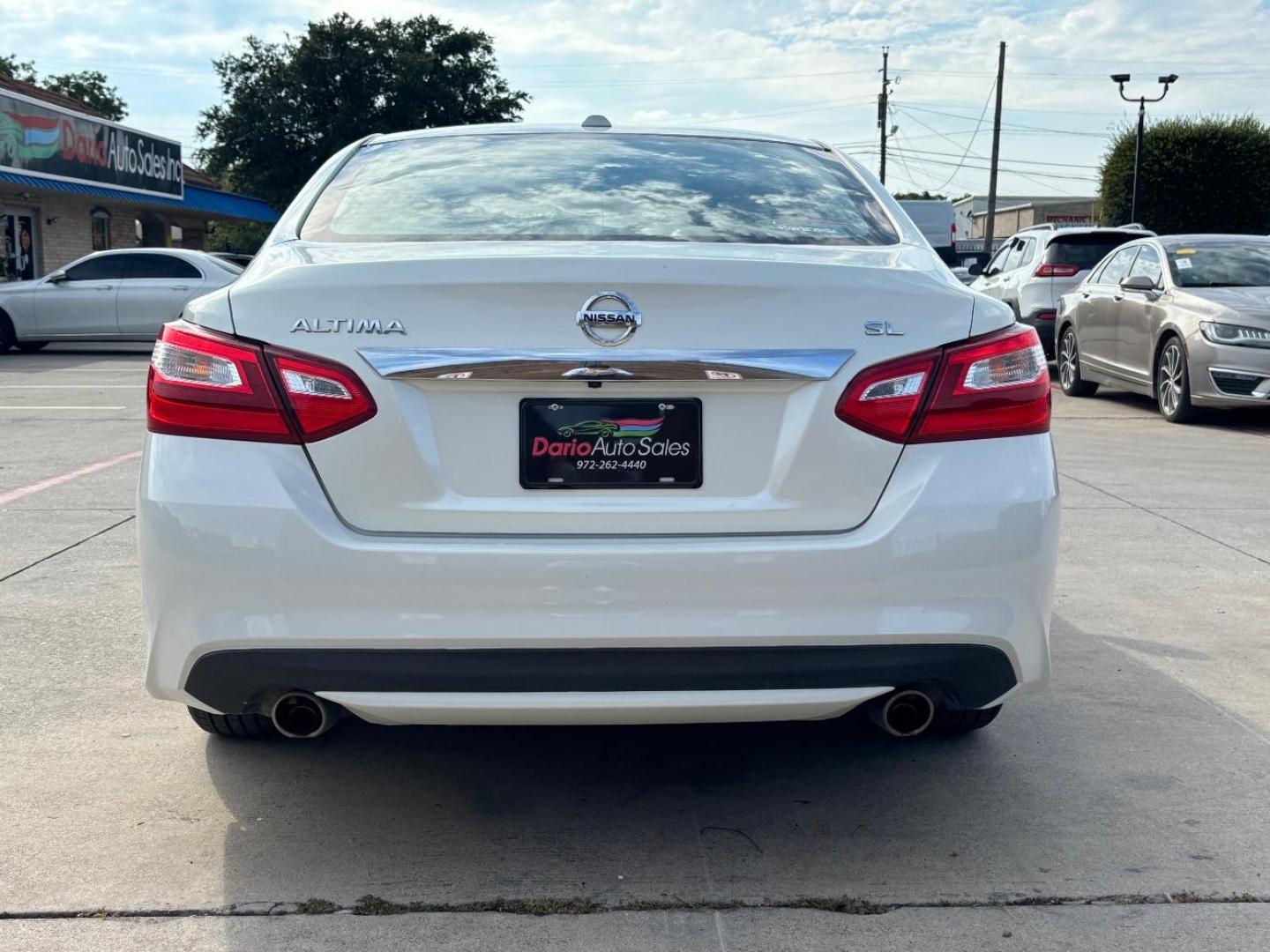 2016 White Nissan Altima 2.5 SL (1N4AL3AP3GC) with an 2.5L I-4 DOHC engine, located at 2401 E Main St., Grand Prairie, TX, 75050, (972) 262-4440, 32.748981, -96.969643 - Photo#6