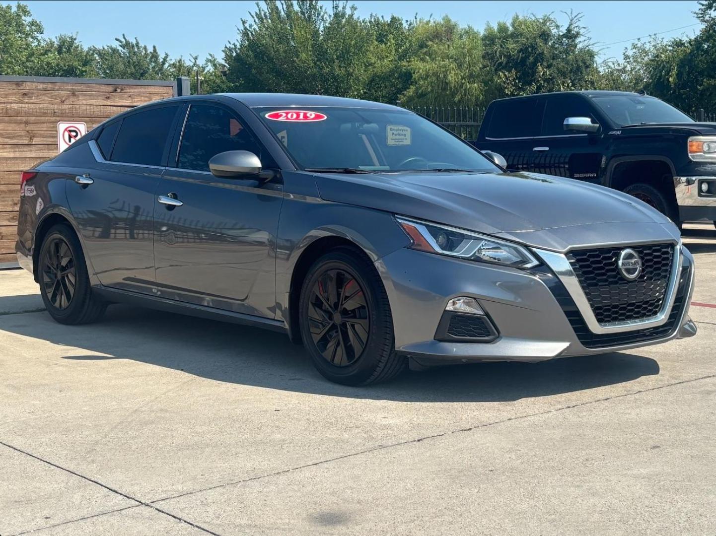 2019 Gray Nissan Altima 2.5 S (1N4BL4BV7KC) with an 2.5L I-4 gasoline direct injection engine, located at 2401 E Main St., Grand Prairie, TX, 75050, (972) 262-4440, 32.748981, -96.969643 - Photo#16