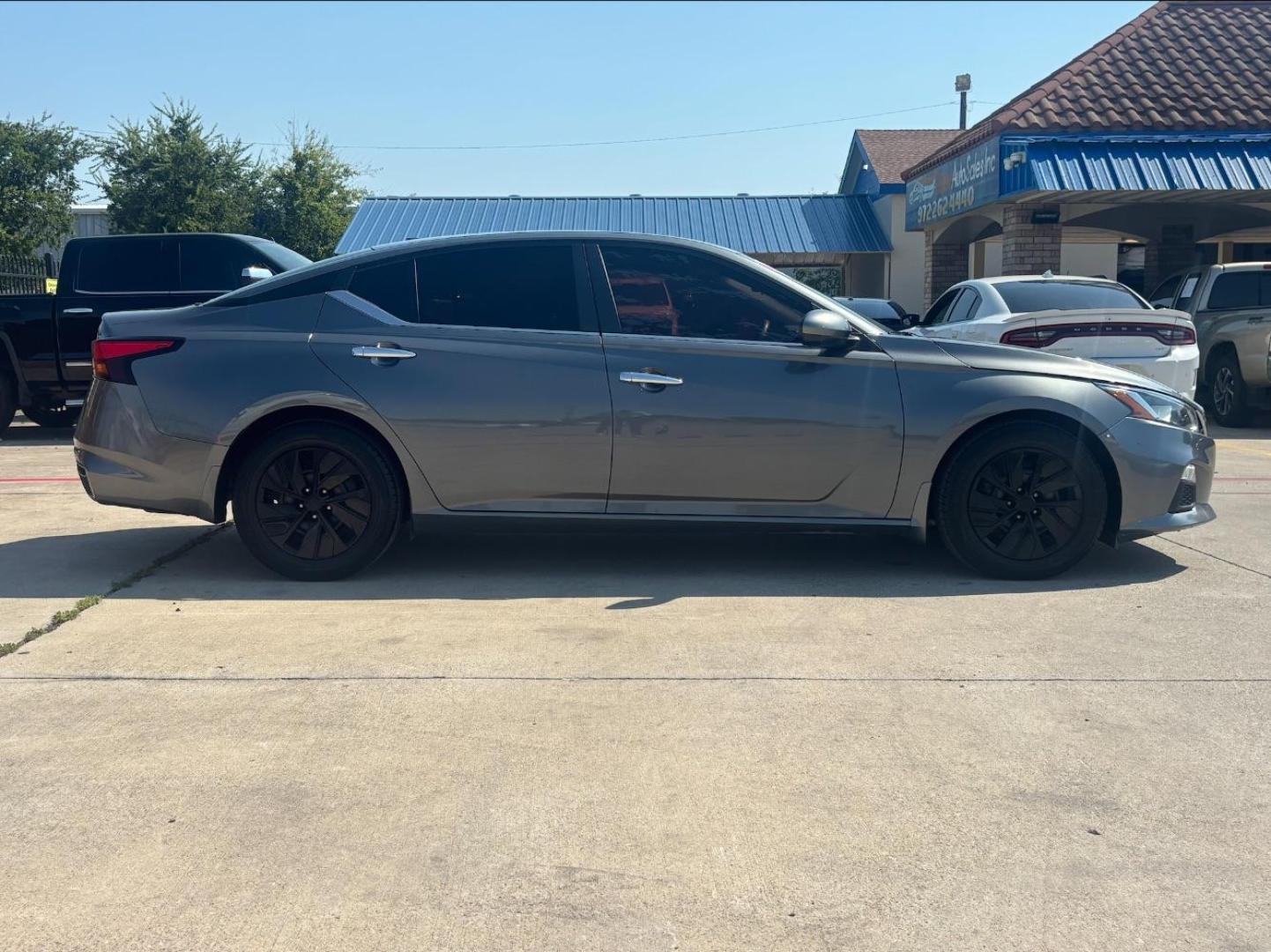2019 Gray Nissan Altima 2.5 S (1N4BL4BV7KC) with an 2.5L I-4 gasoline direct injection engine, located at 2401 E Main St., Grand Prairie, TX, 75050, (972) 262-4440, 32.748981, -96.969643 - Photo#23