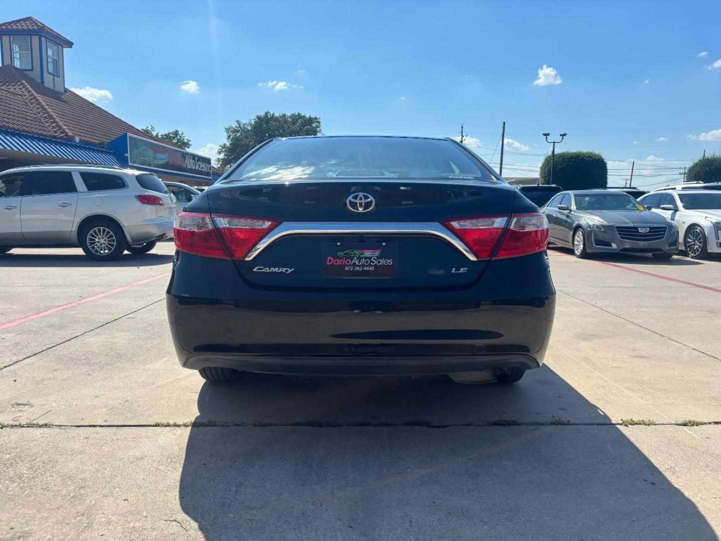 2015 Black Toyota Camry XLE | SE | LE | XSE (4T4BF1FKXFR) with an 2.5L I-4 DOHC engine, located at 2401 E Main St., Grand Prairie, TX, 75050, (972) 262-4440, 32.748981, -96.969643 - Photo#7