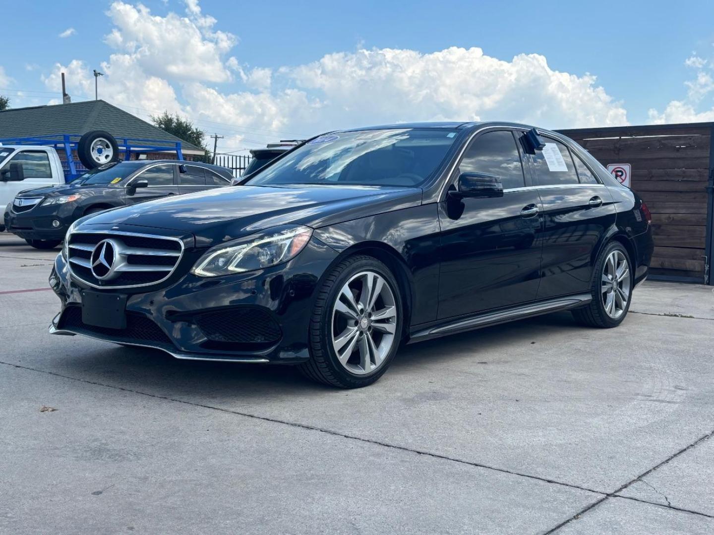 2014 Black Mercedes-Benz E 350 s (WDDHF5KB2EB) with an 3.5 6cyl engine, located at 2401 E Main St., Grand Prairie, TX, 75050, (972) 262-4440, 32.748981, -96.969643 - Photo#1